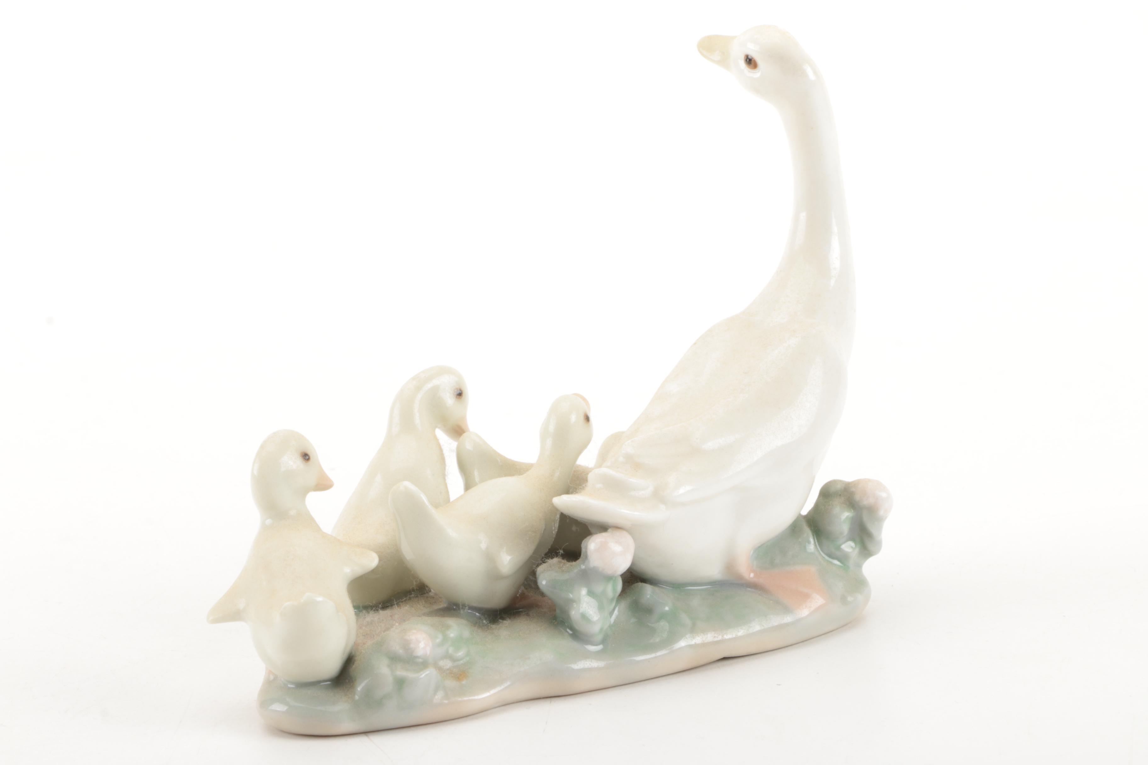 Lladro Duck and Ducklings Figurine