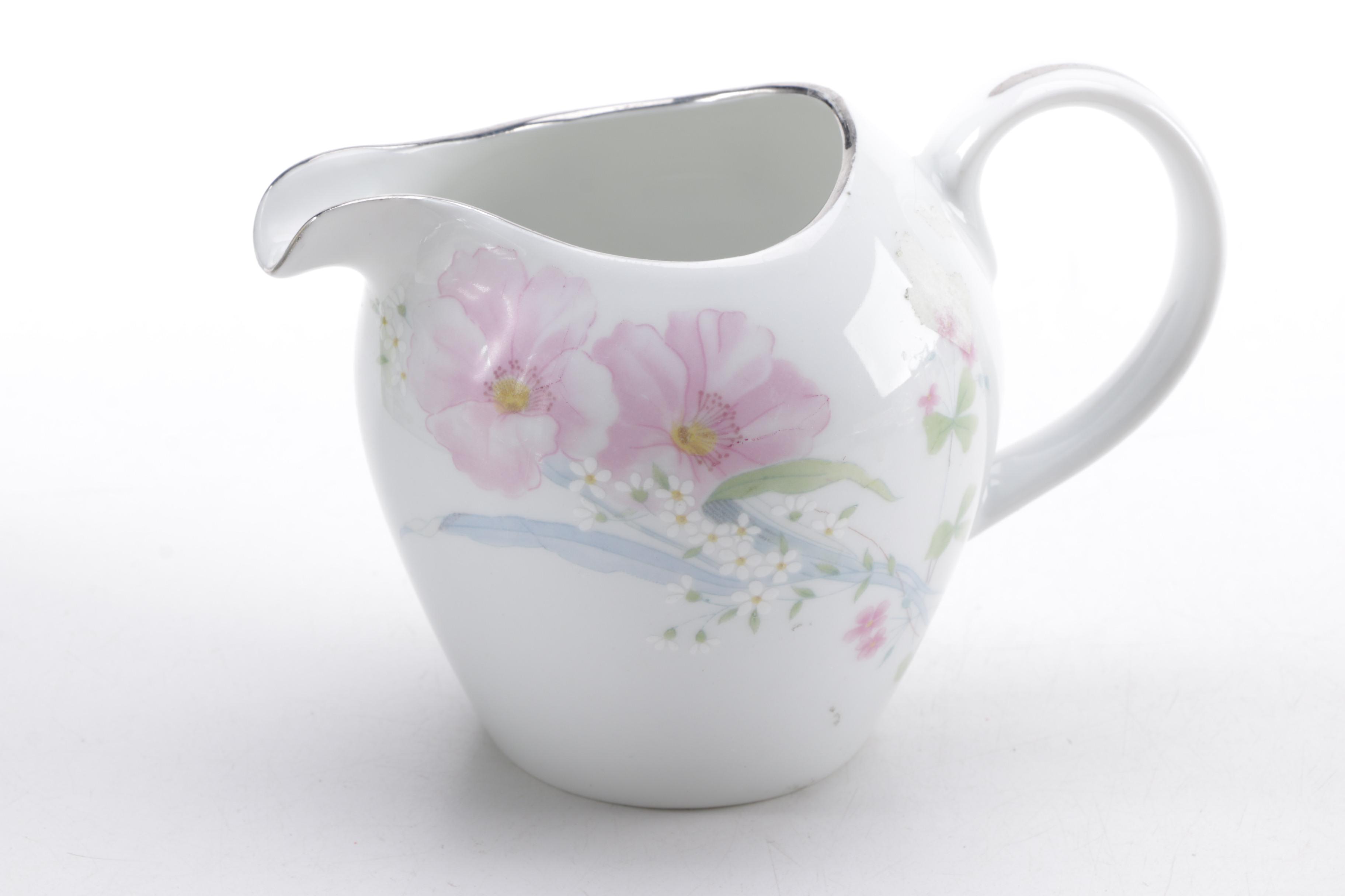 Kitchen and Bar Servers Including Bodum and Libbey