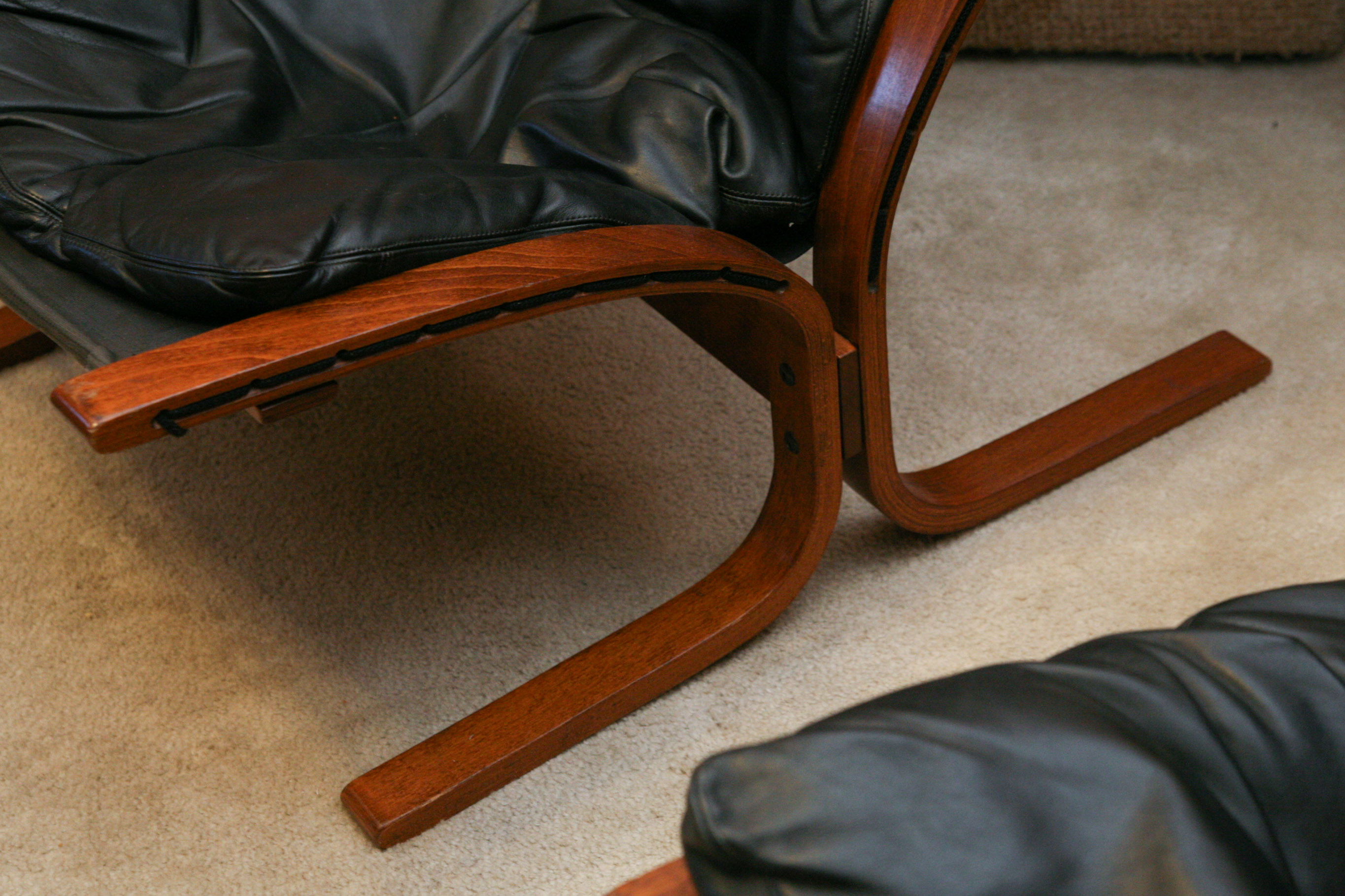 "Siesta" Style Lounge Chair