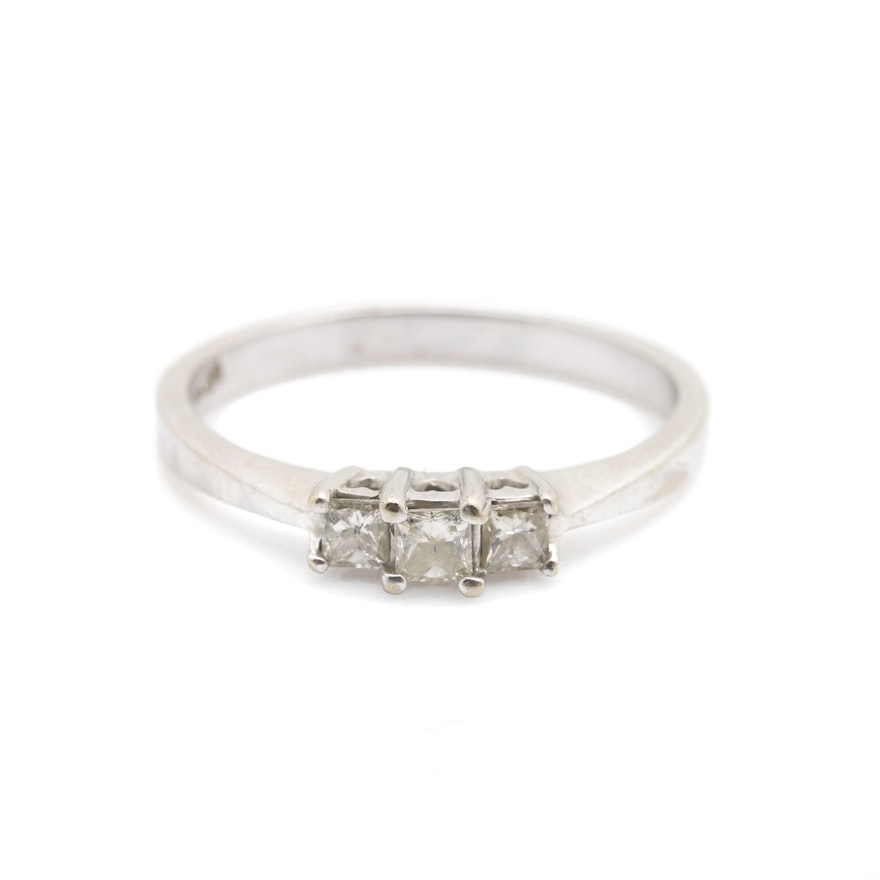 14K White Gold Diamond Ring