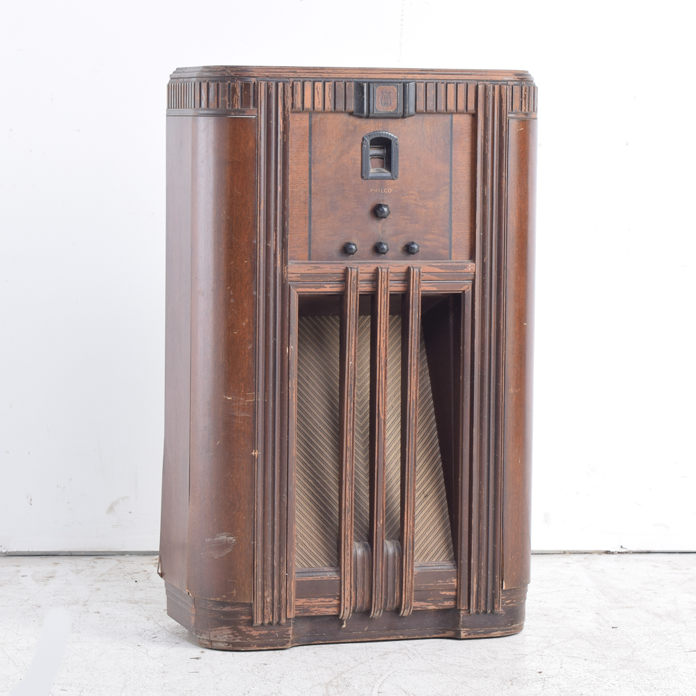 Vintage Art Deco Chairside Tube Radio by Philco