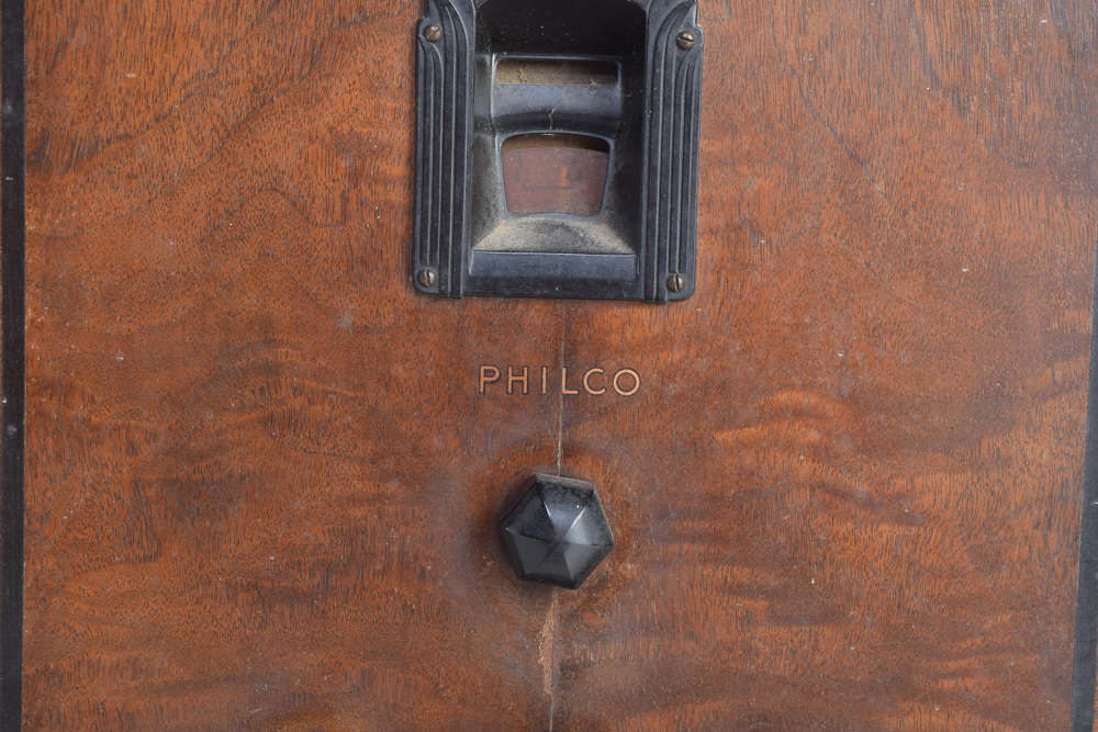 Vintage Art Deco Chairside Tube Radio by Philco