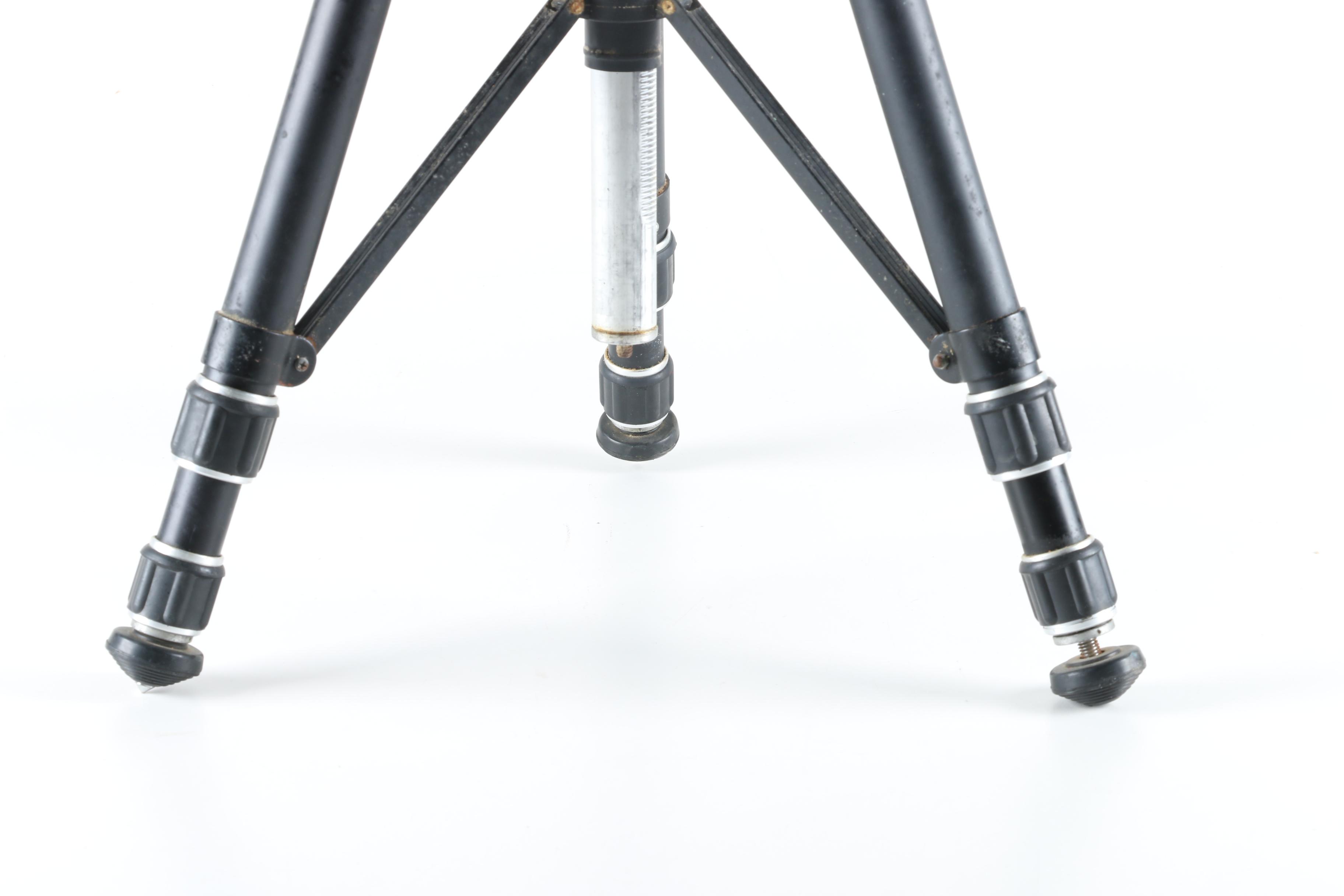Nikon Fieldscope with Celestron Tripod