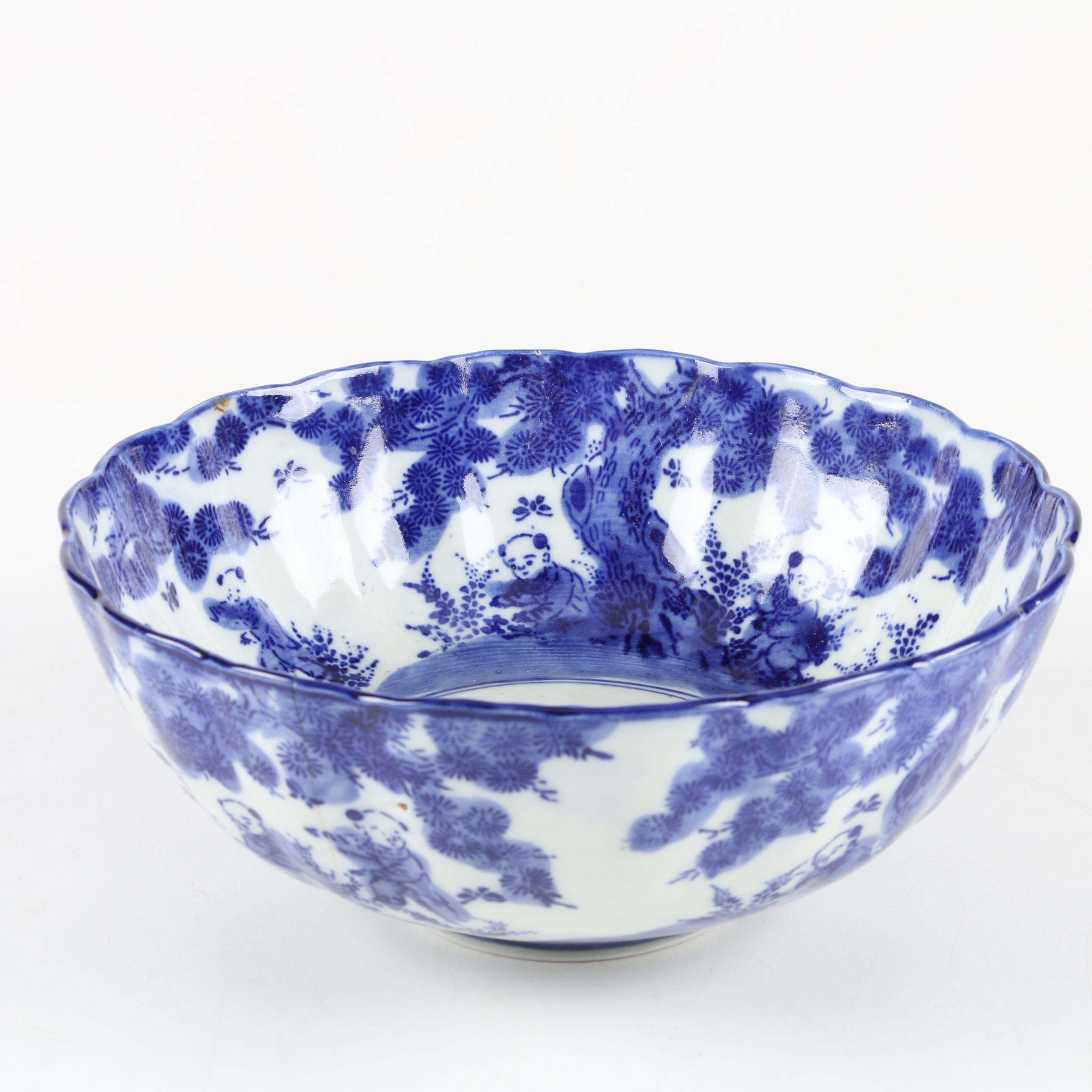 Chinese Porcelain Bowls and Egg Cup