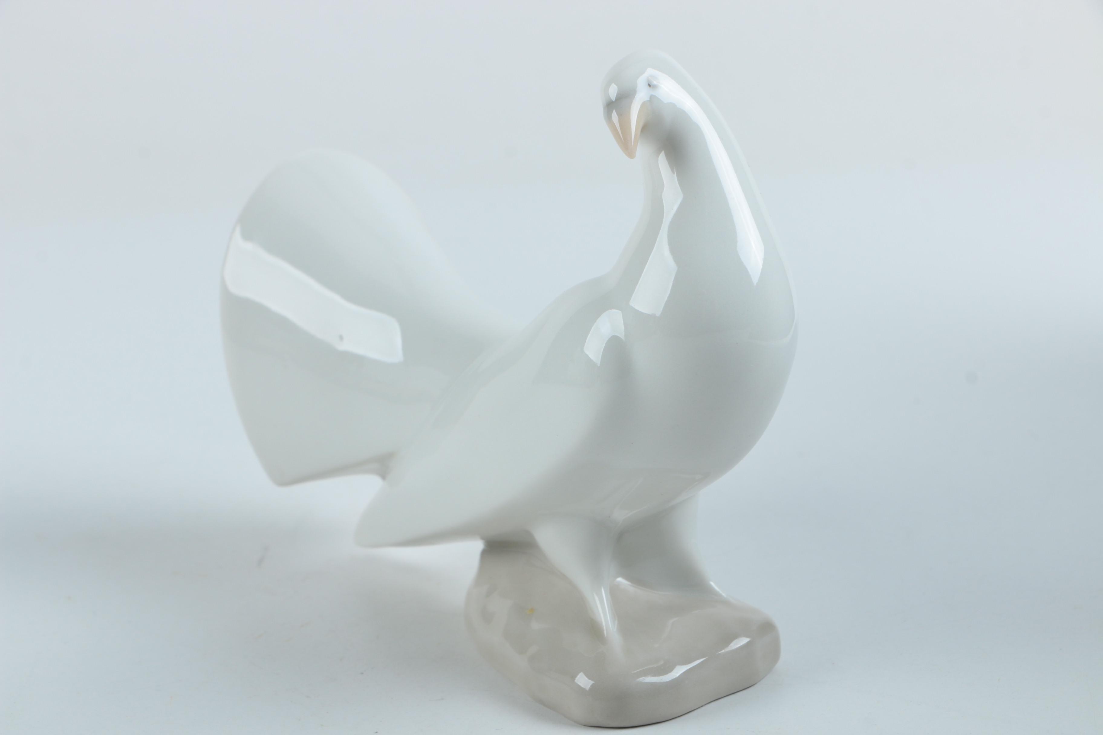 White NAO Porcelain Dove