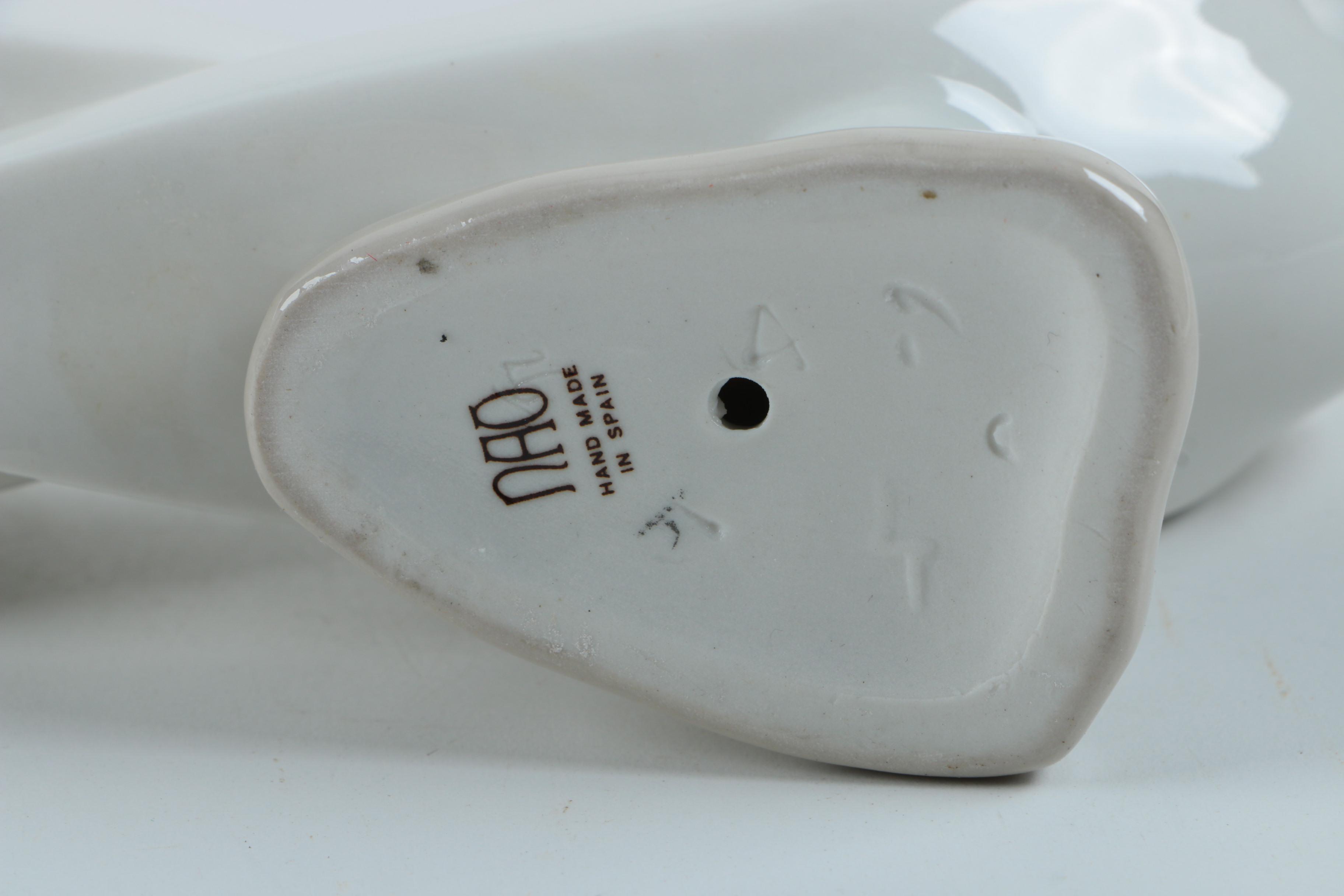 White NAO Porcelain Dove