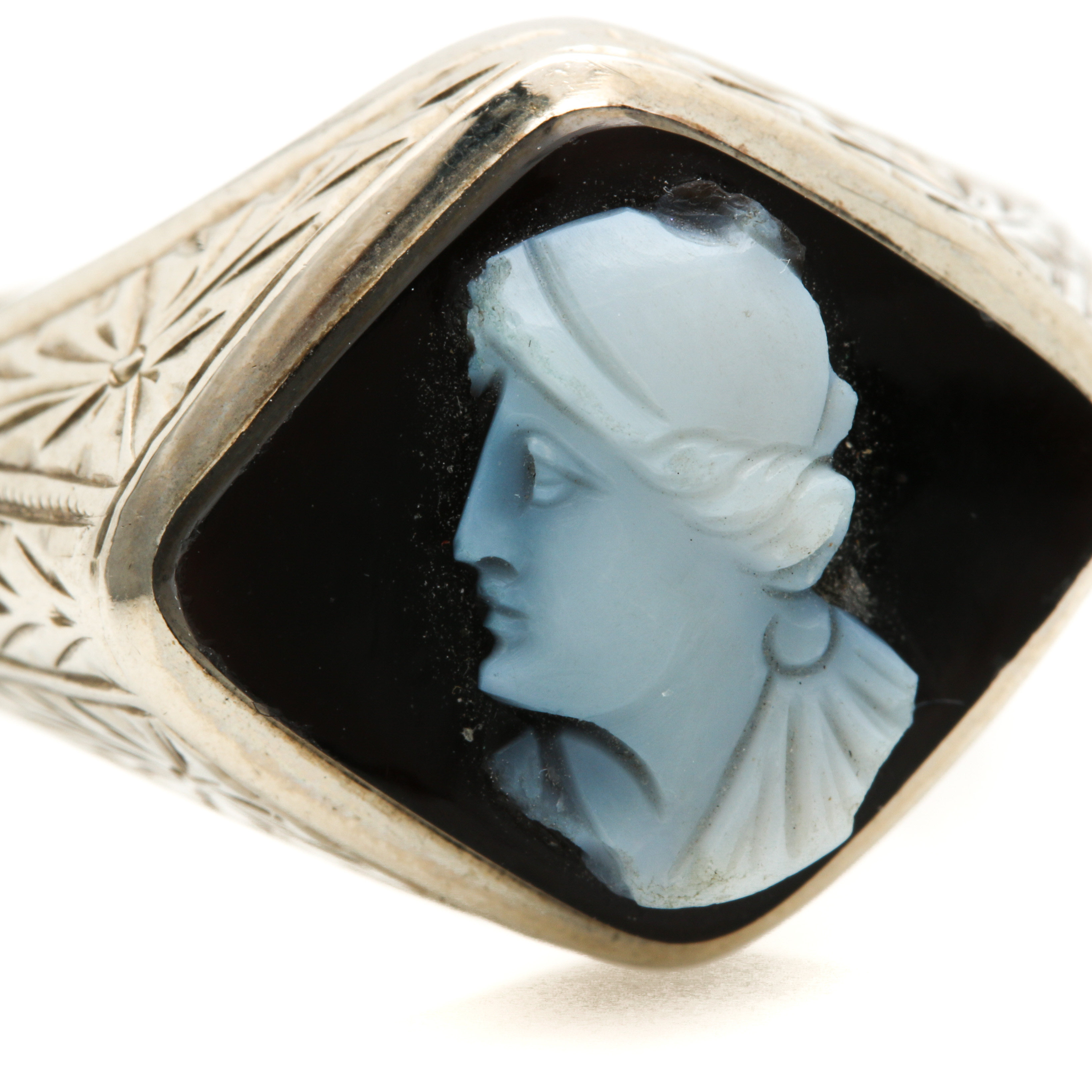 14K White Gold Onyx Cameo Ring