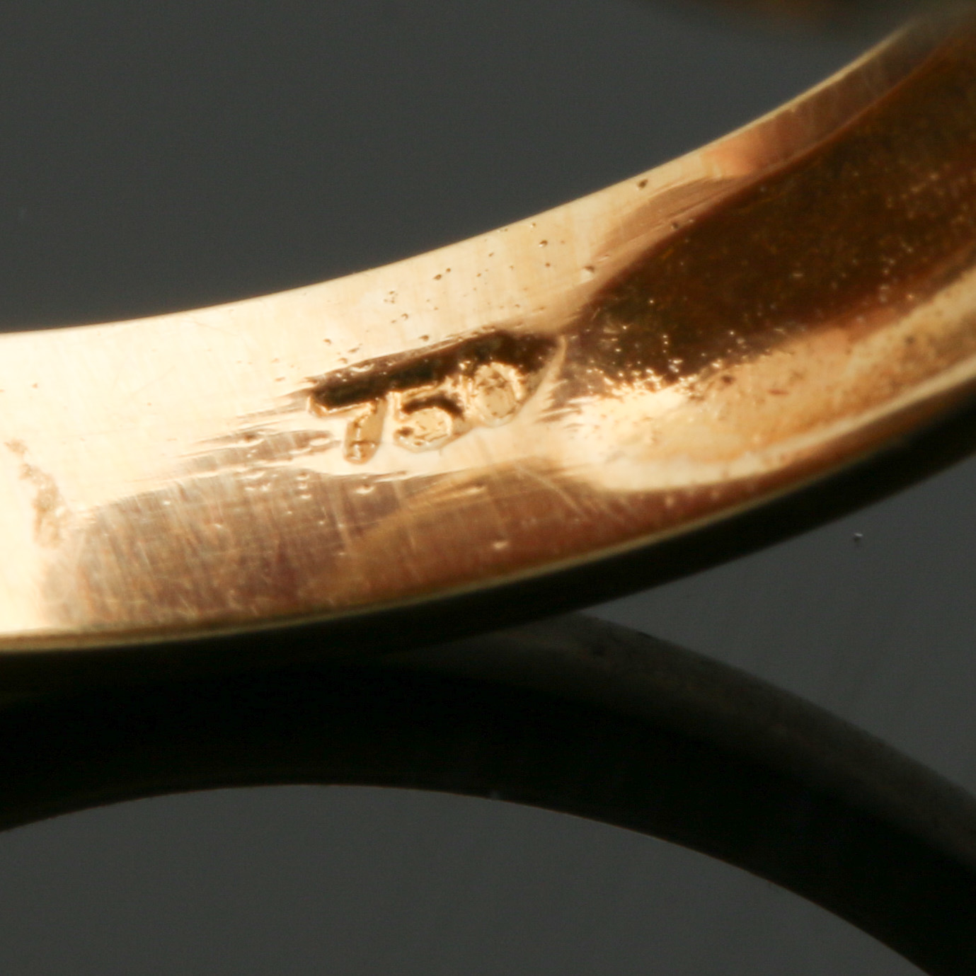 18K Yellow Gold Cultured Pearl and Diamond Ring