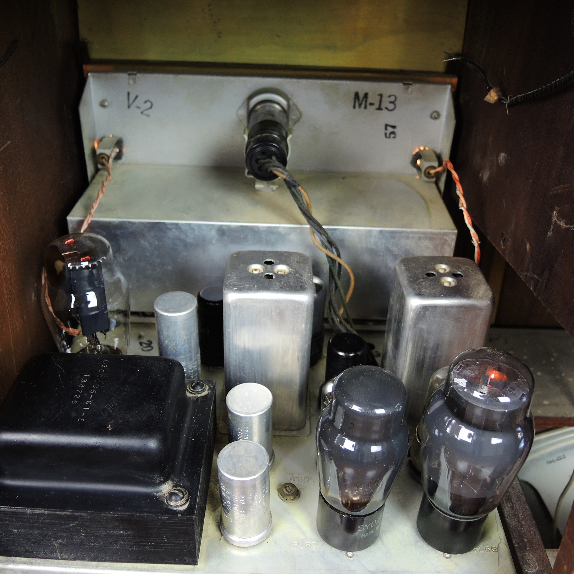 Magnavox "Berkeley" Model 134 Series Radio Phonograph