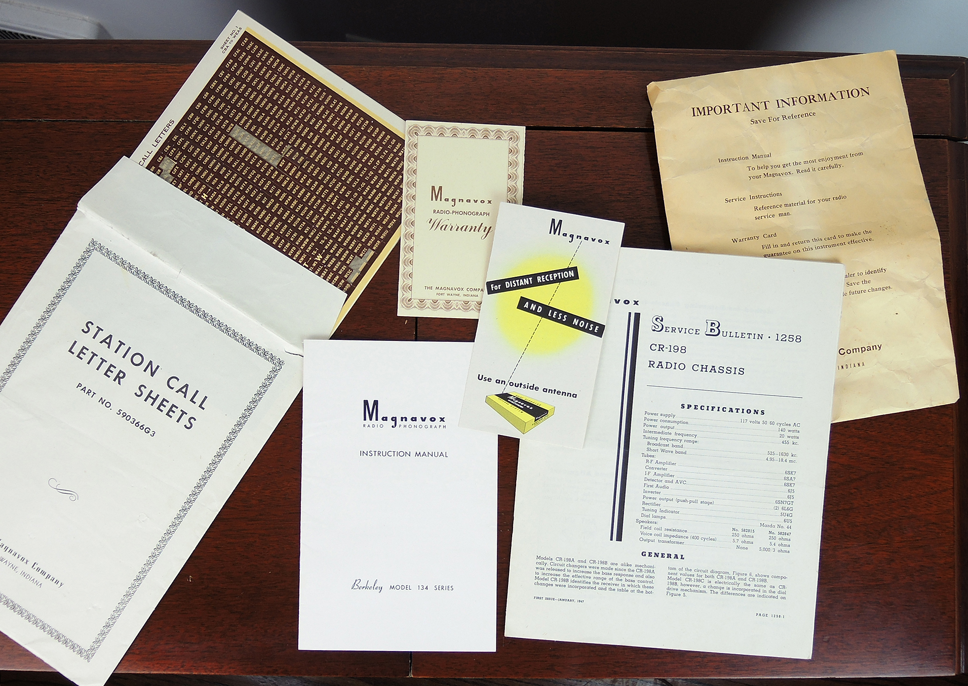 Magnavox "Berkeley" Model 134 Series Radio Phonograph