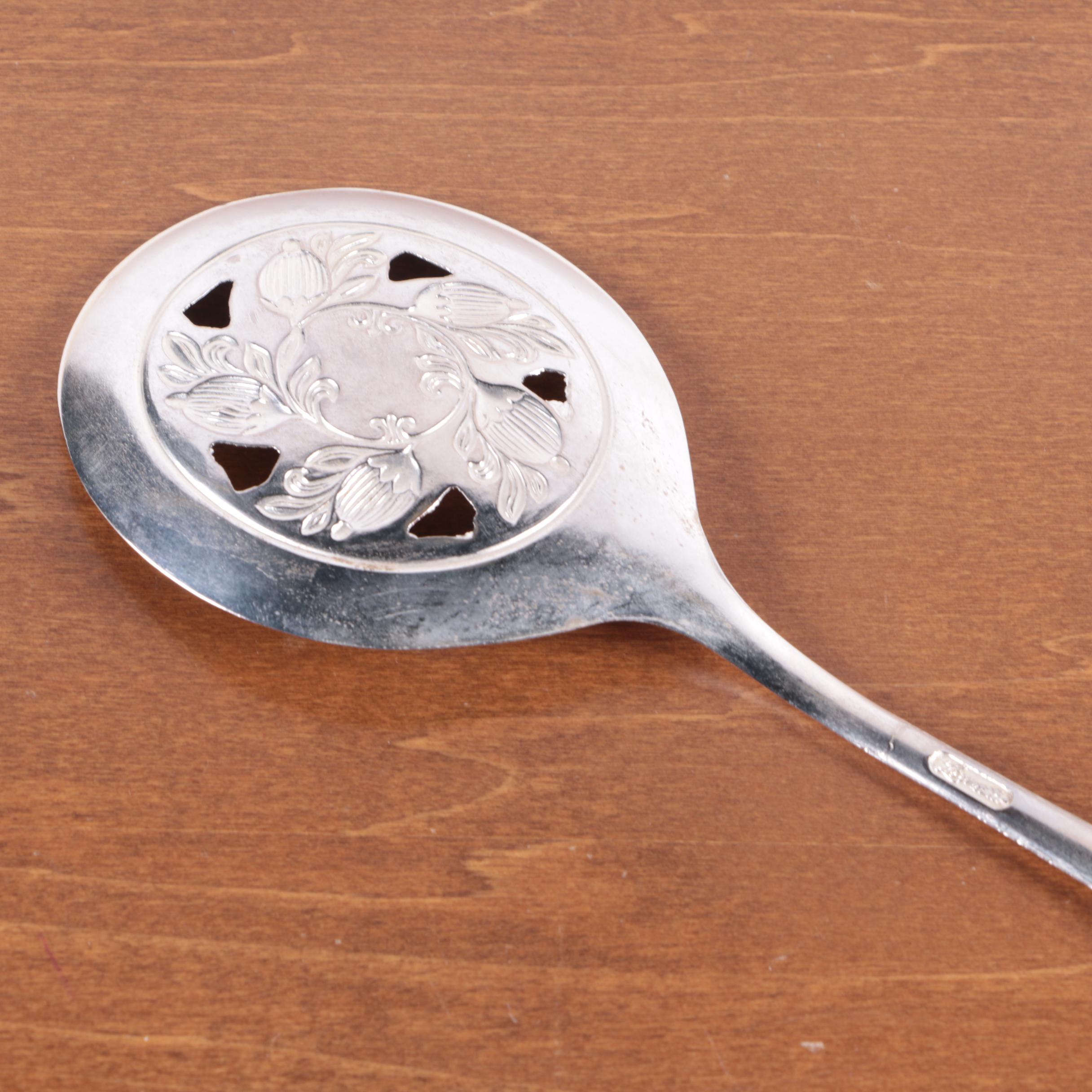 1881 Rogers by Oneida "Baroque Rose" Silver Plate Flatware with Chest