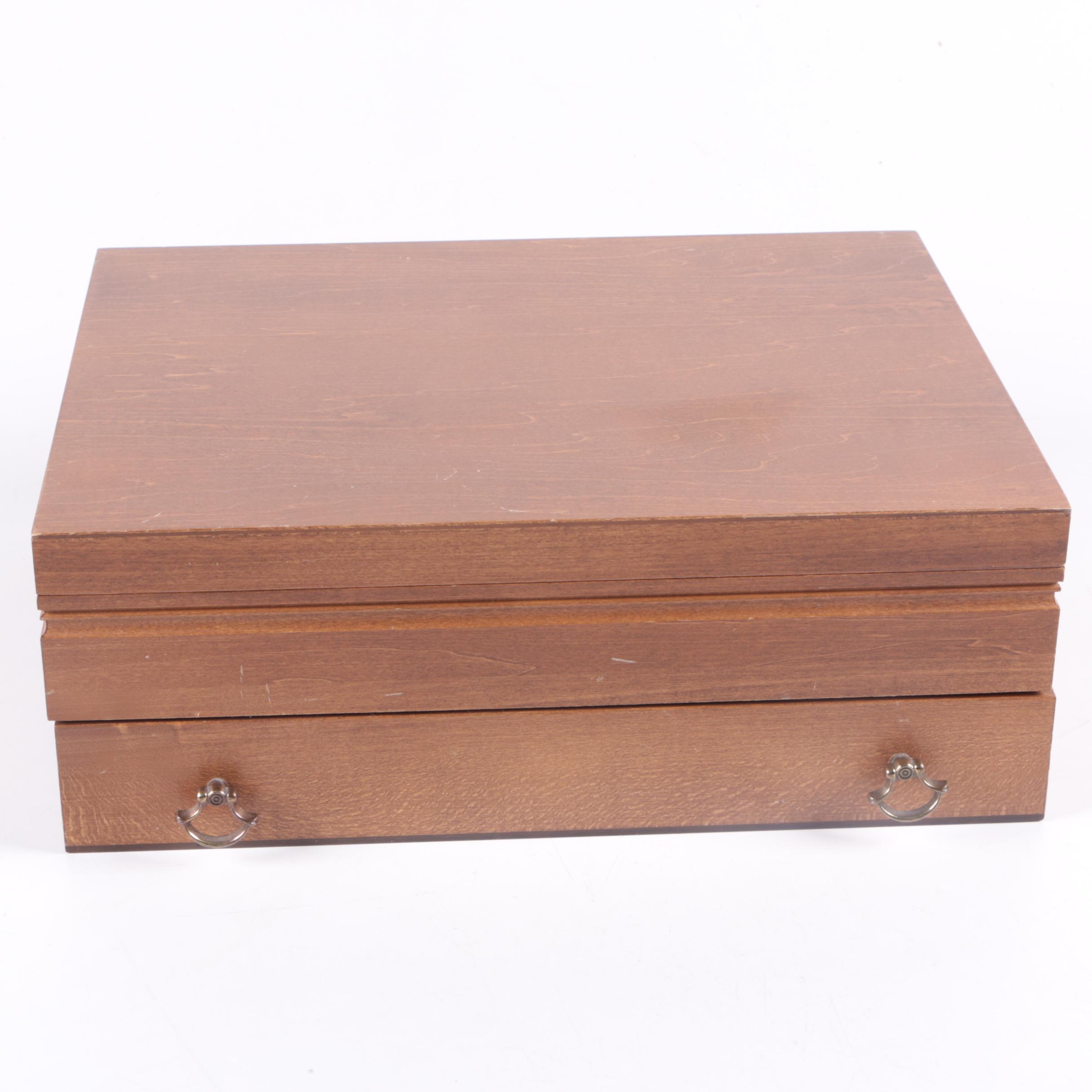 1881 Rogers by Oneida "Baroque Rose" Silver Plate Flatware with Chest