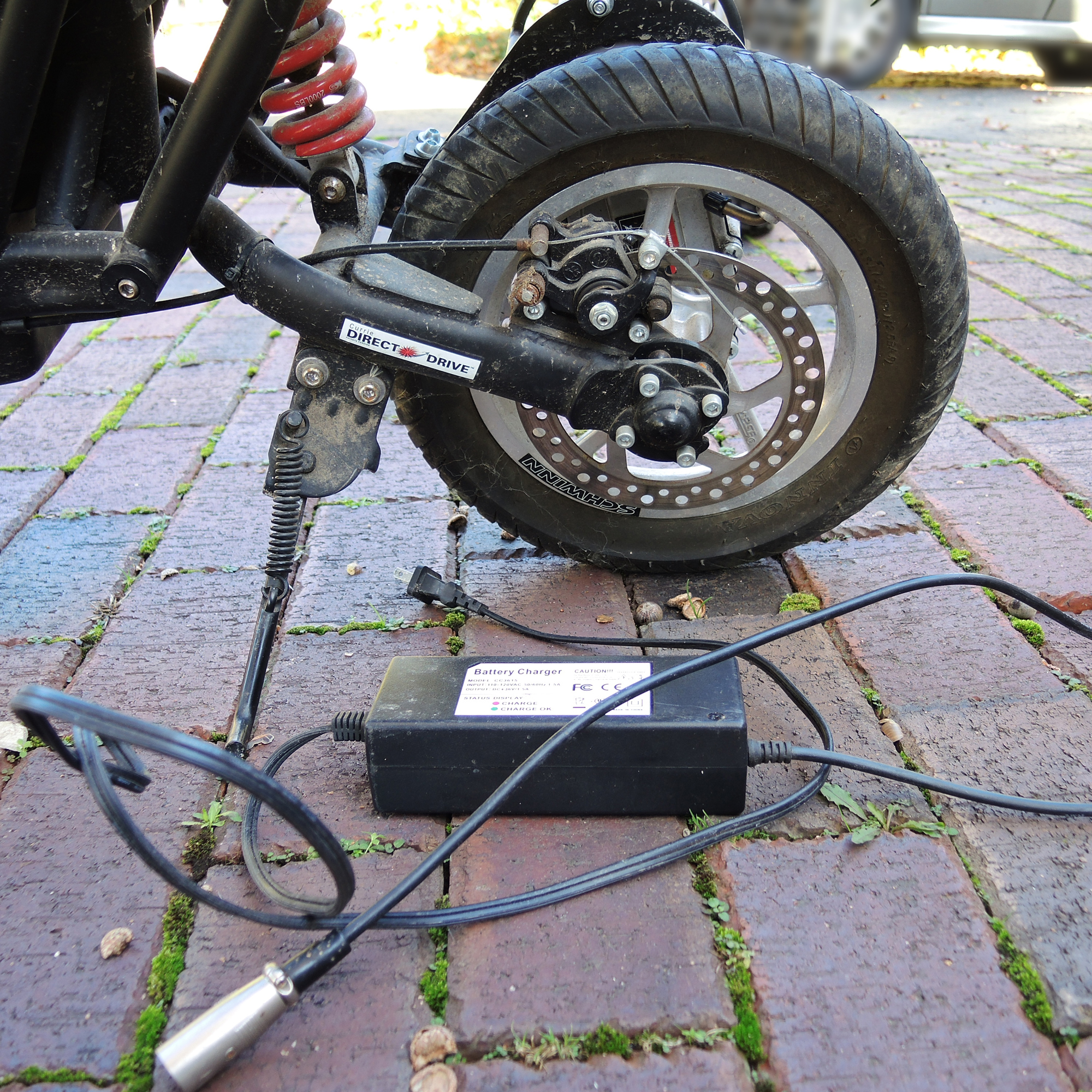 Schwinn Stealth 1000 Electric Scooter