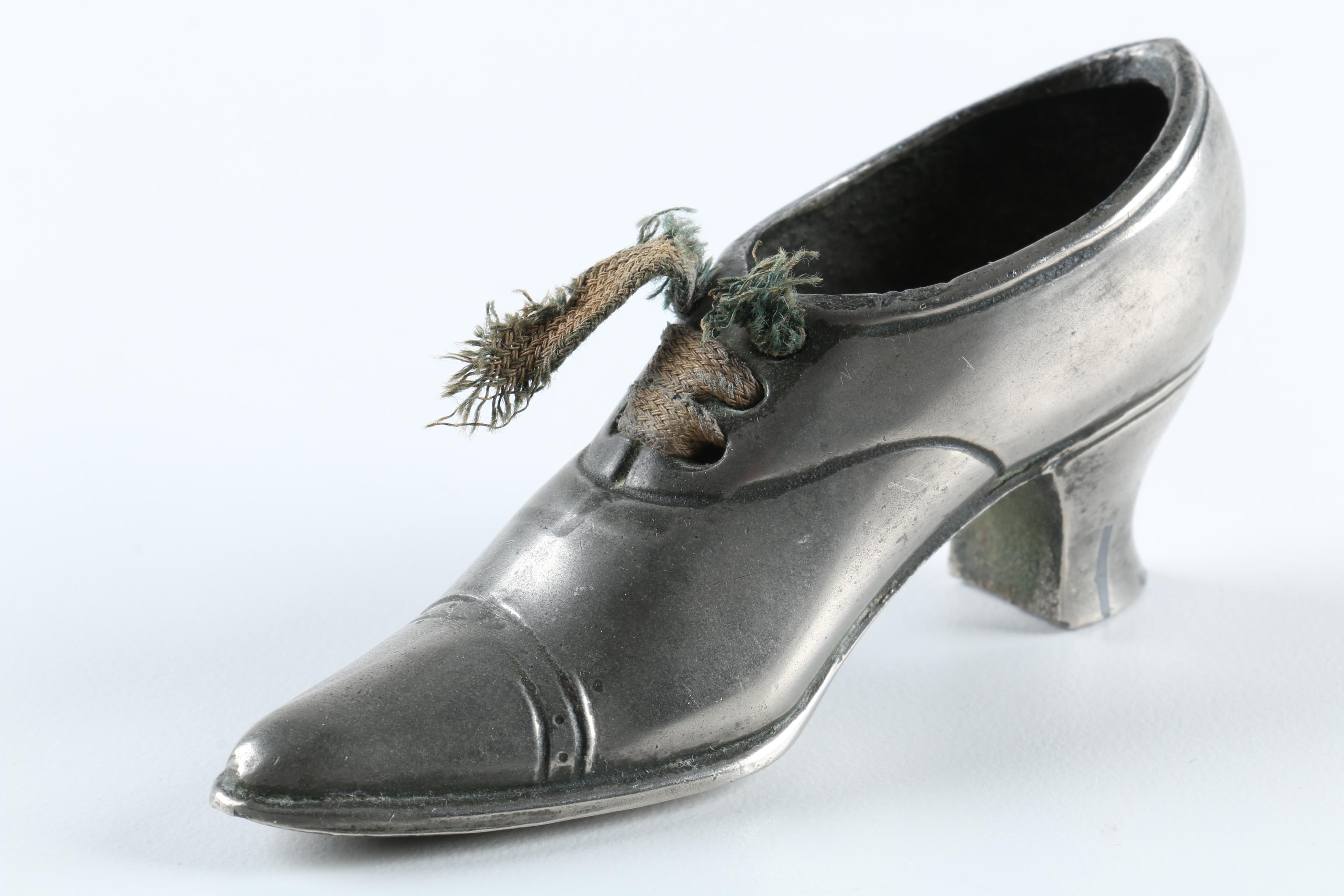 Assortment of Fashion Shaped Decor