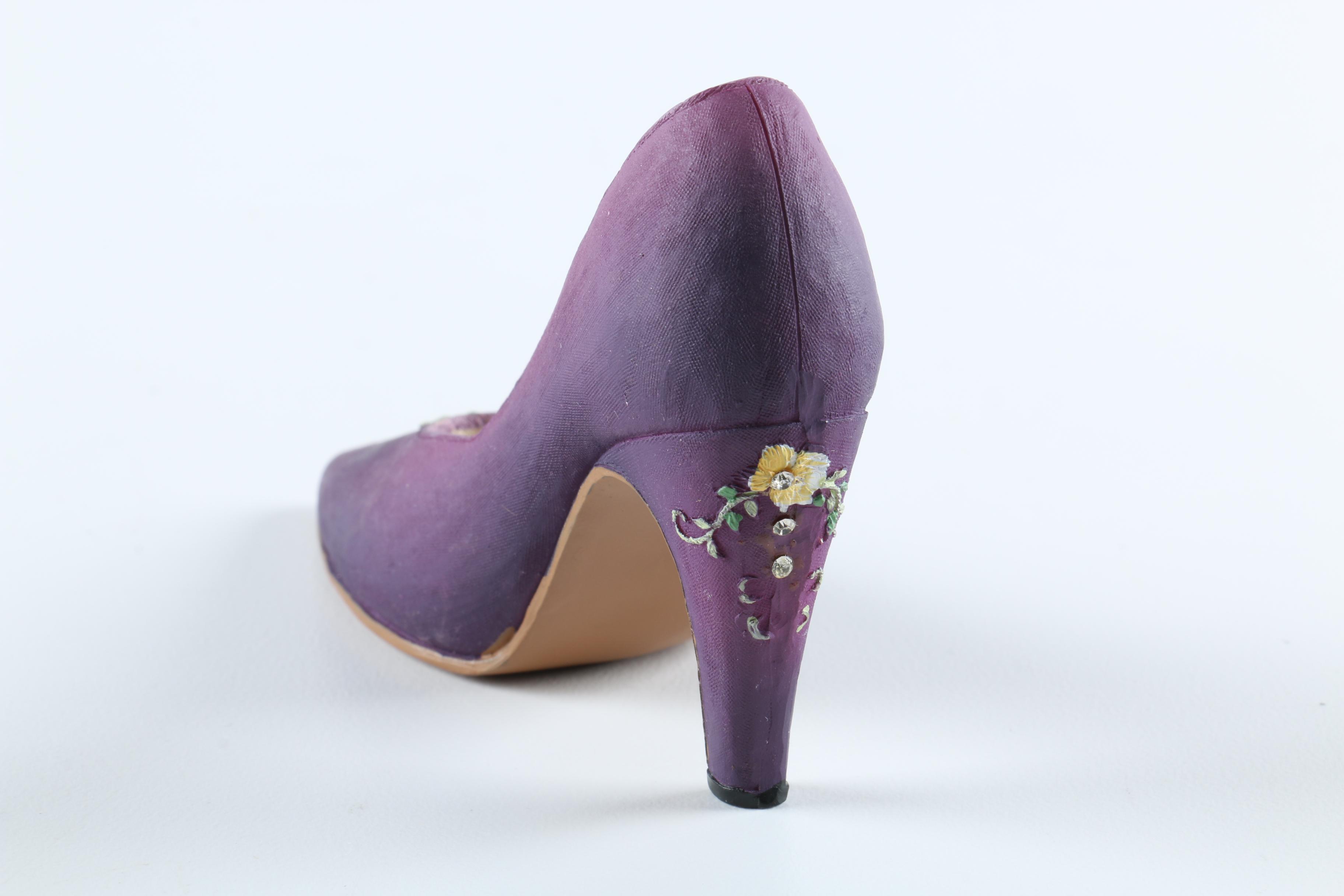 Assortment of Fashion Shaped Decor