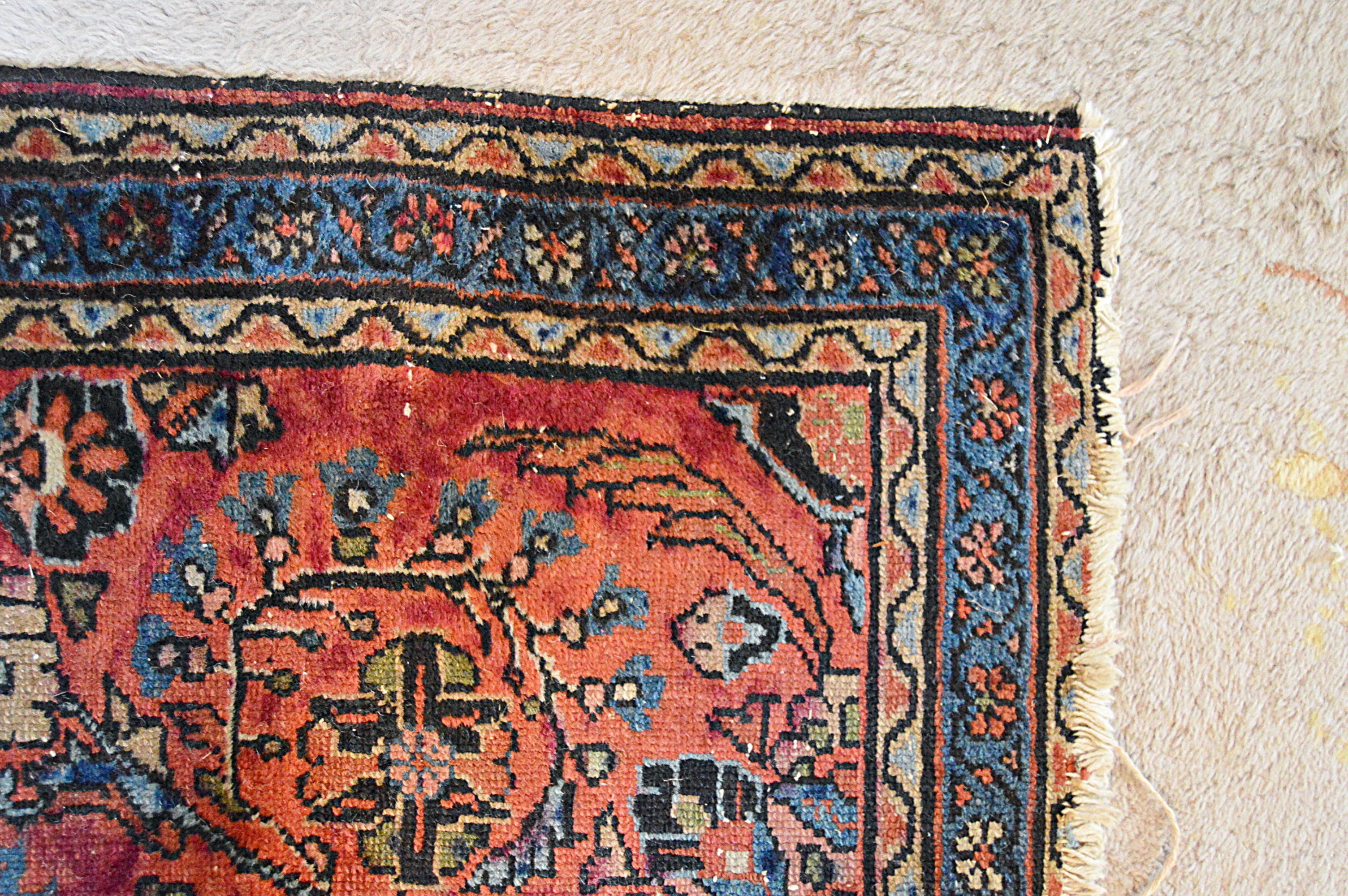 Antique Hand-Knotted Sarouk Wool Accent Rug