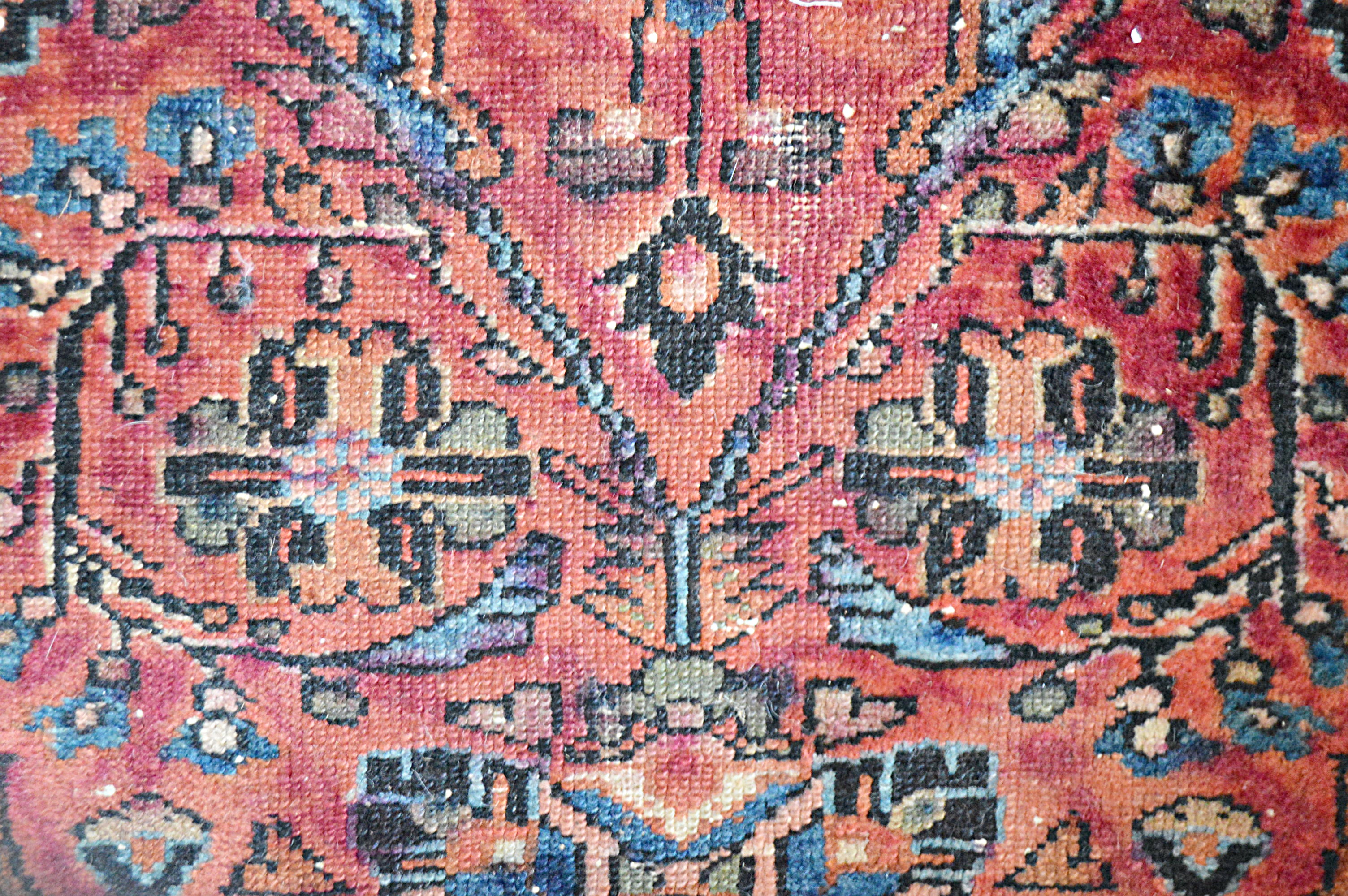 Antique Hand-Knotted Sarouk Wool Accent Rug