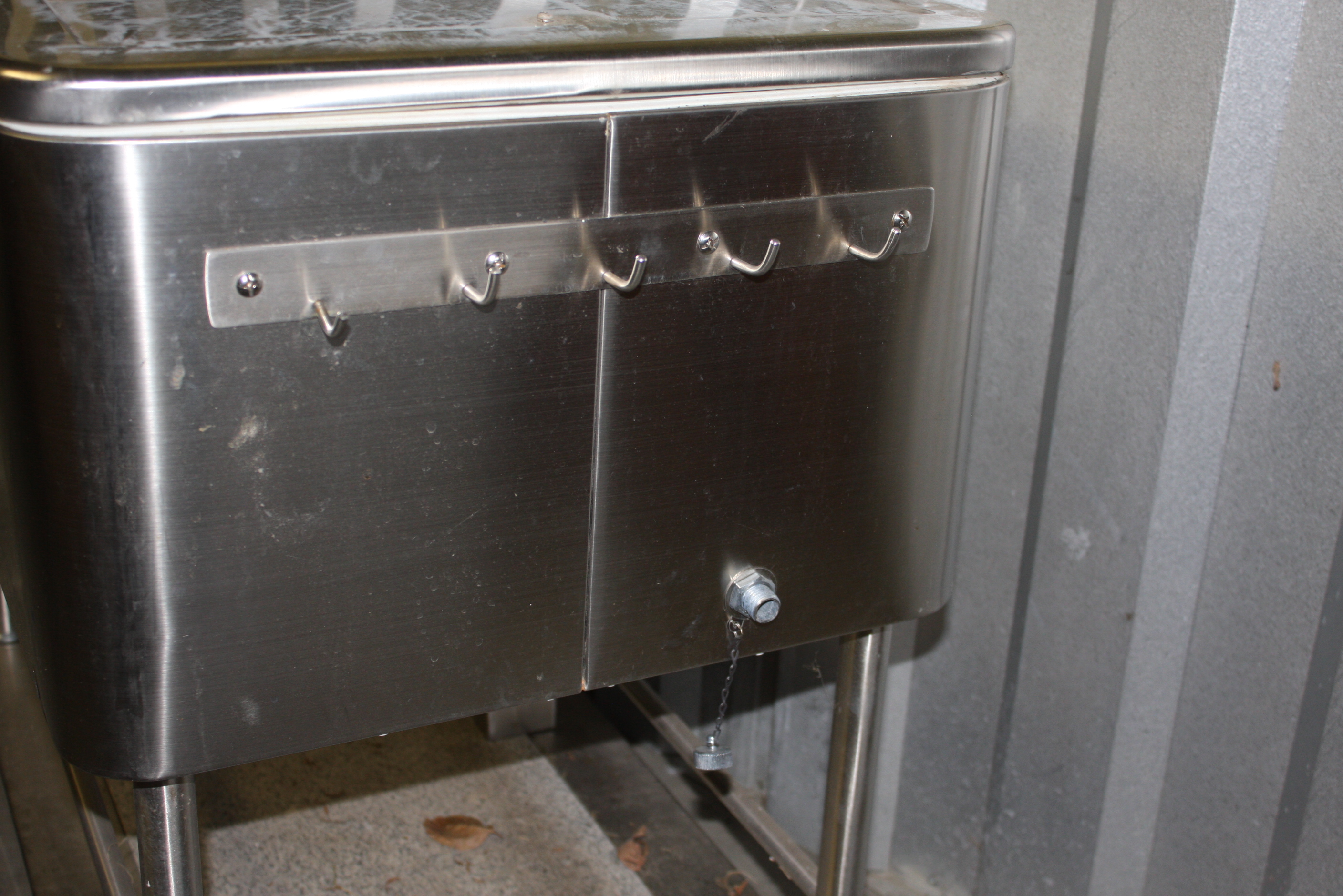 Metal Cooler Rolling Cart