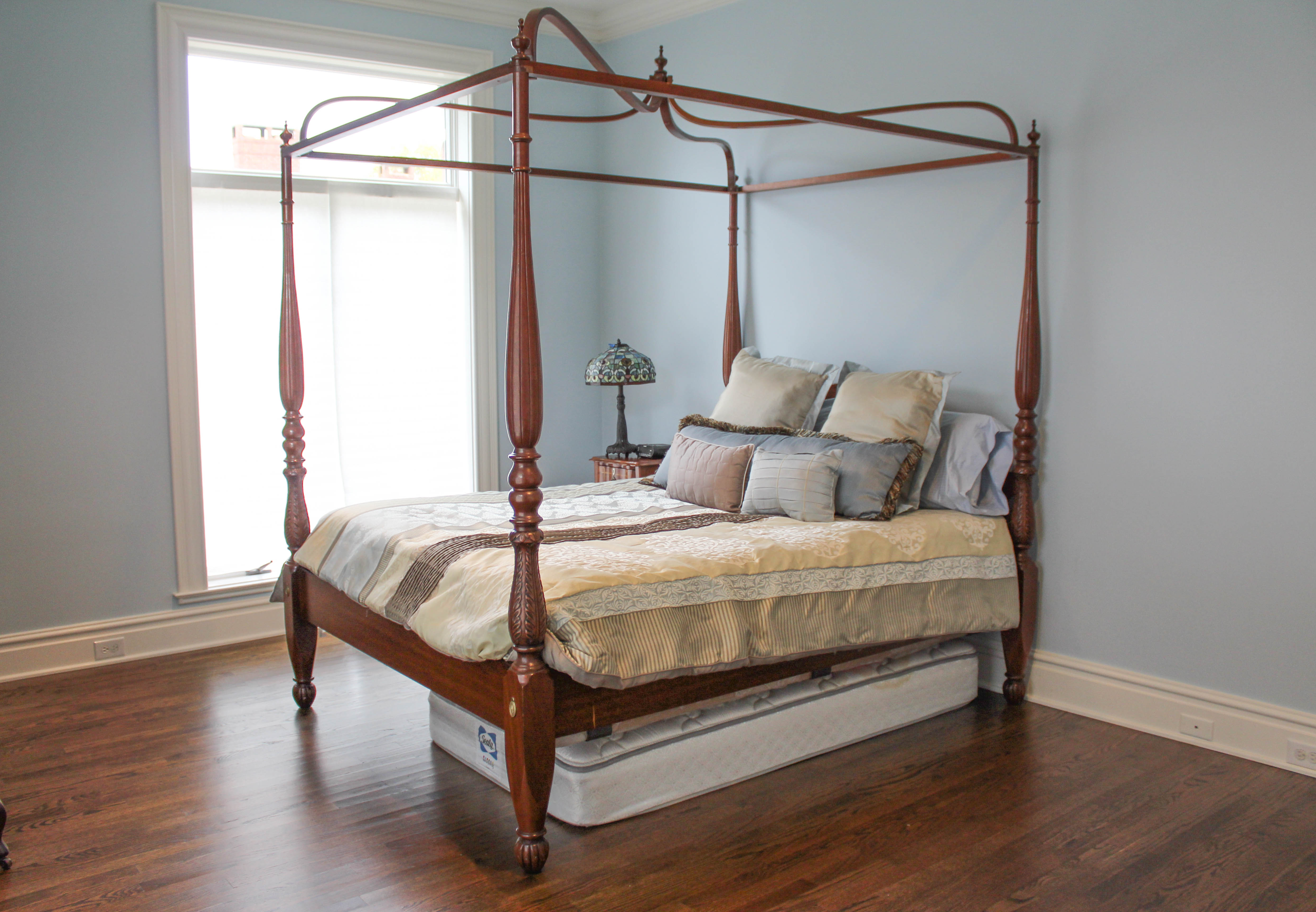 Walnut Queen Size Four Poster Bed with Canopy