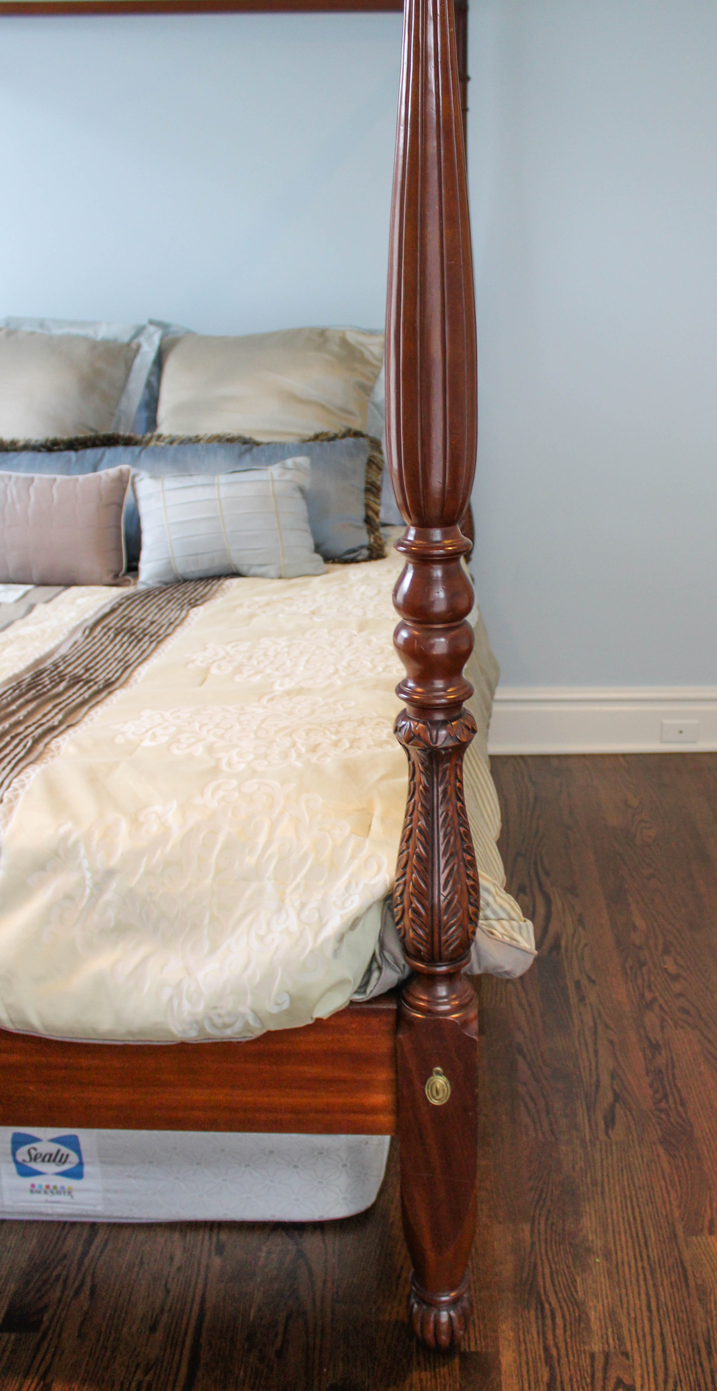 Walnut Queen Size Four Poster Bed with Canopy