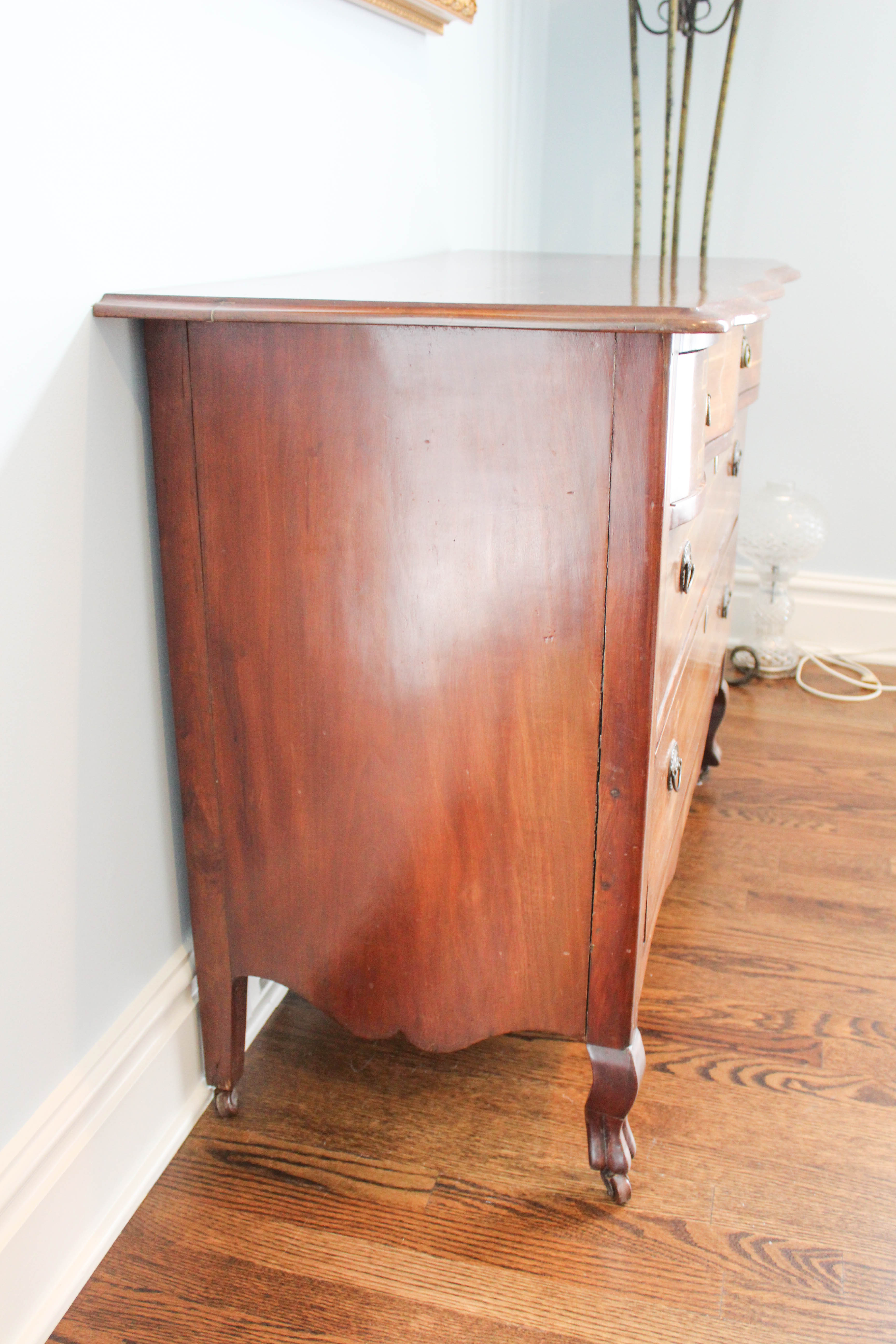 Antique Cherry Chest of Drawers with Lightwood Inlay Borders