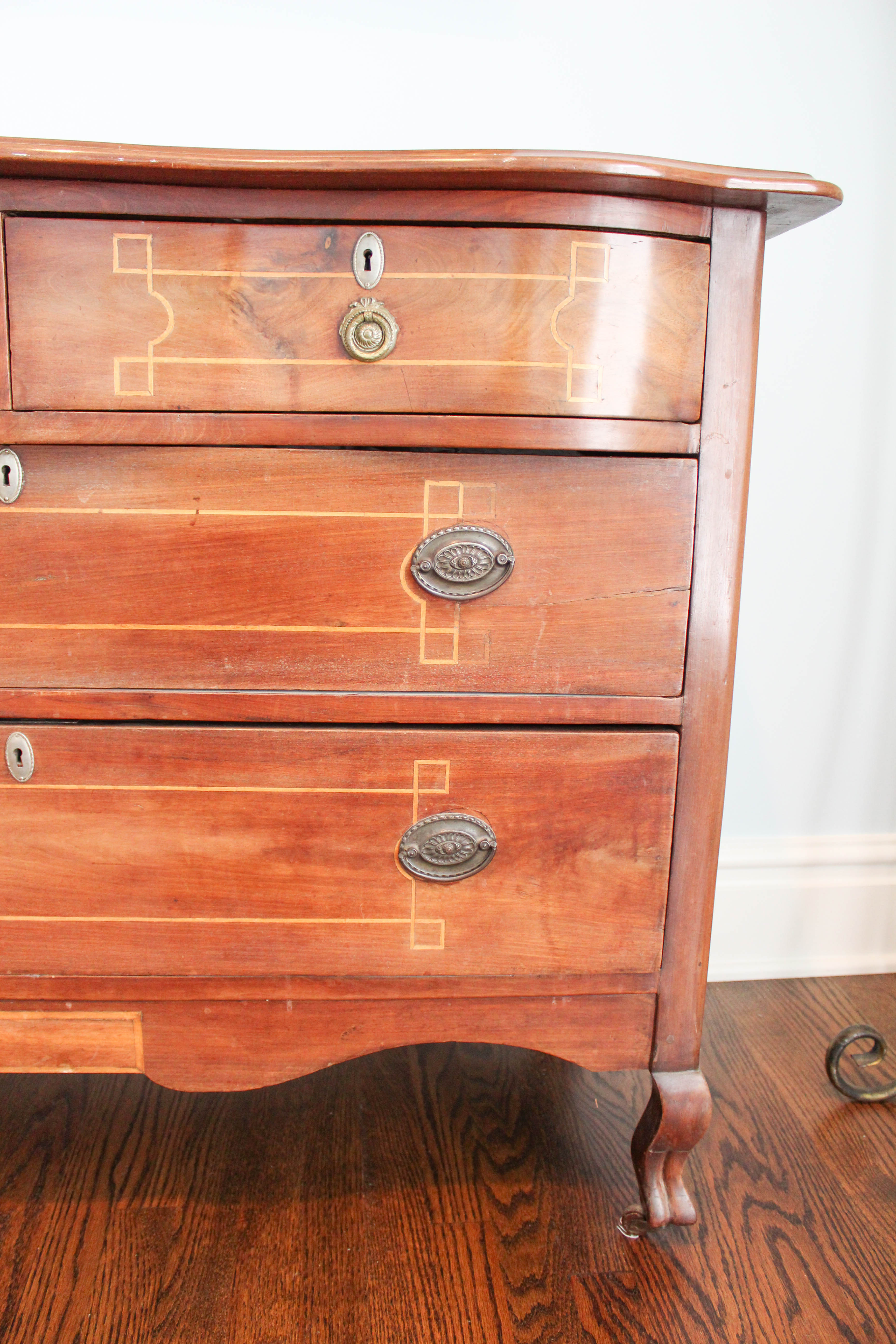 Antique Cherry Chest of Drawers with Lightwood Inlay Borders