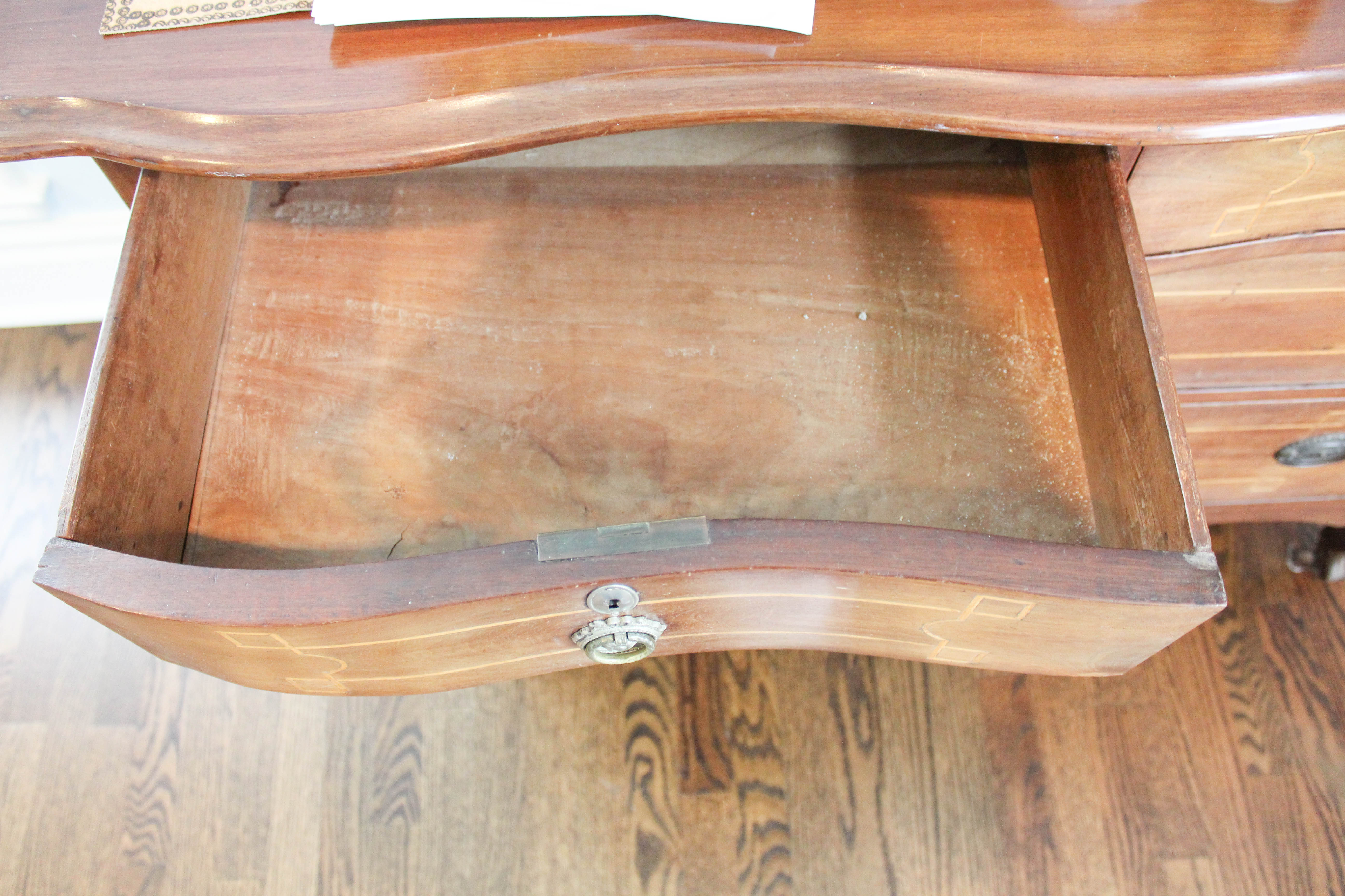 Antique Cherry Chest of Drawers with Lightwood Inlay Borders