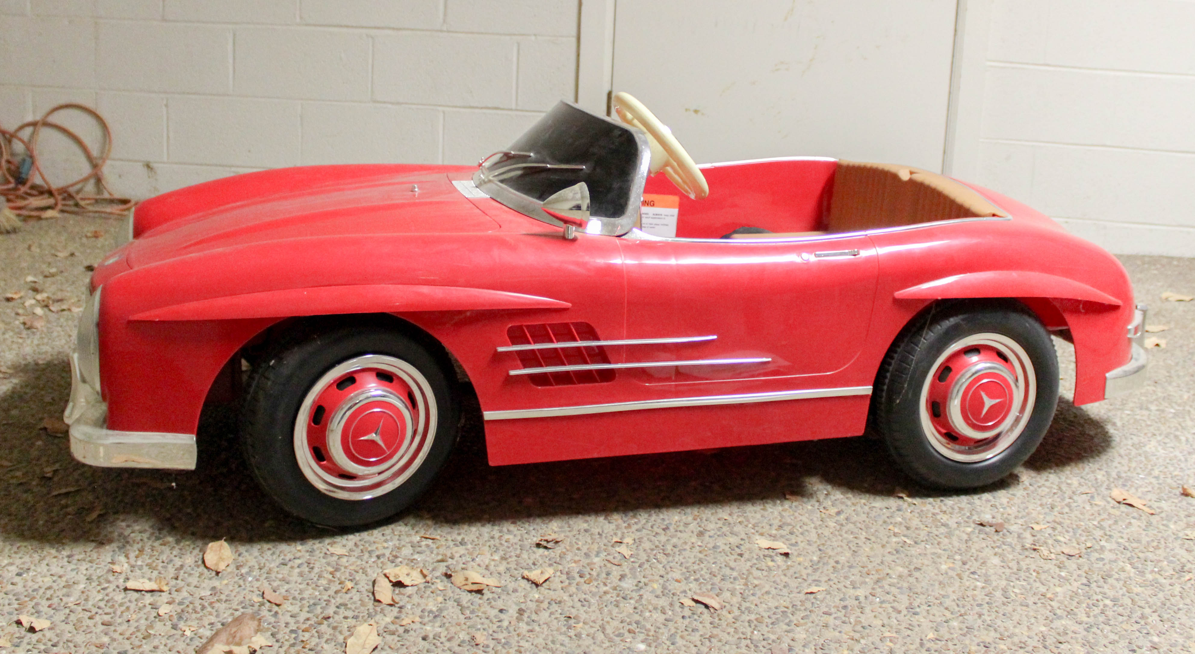 Kid Trax Mercedes-Benz SL300 Electric Ride-On Children's Car