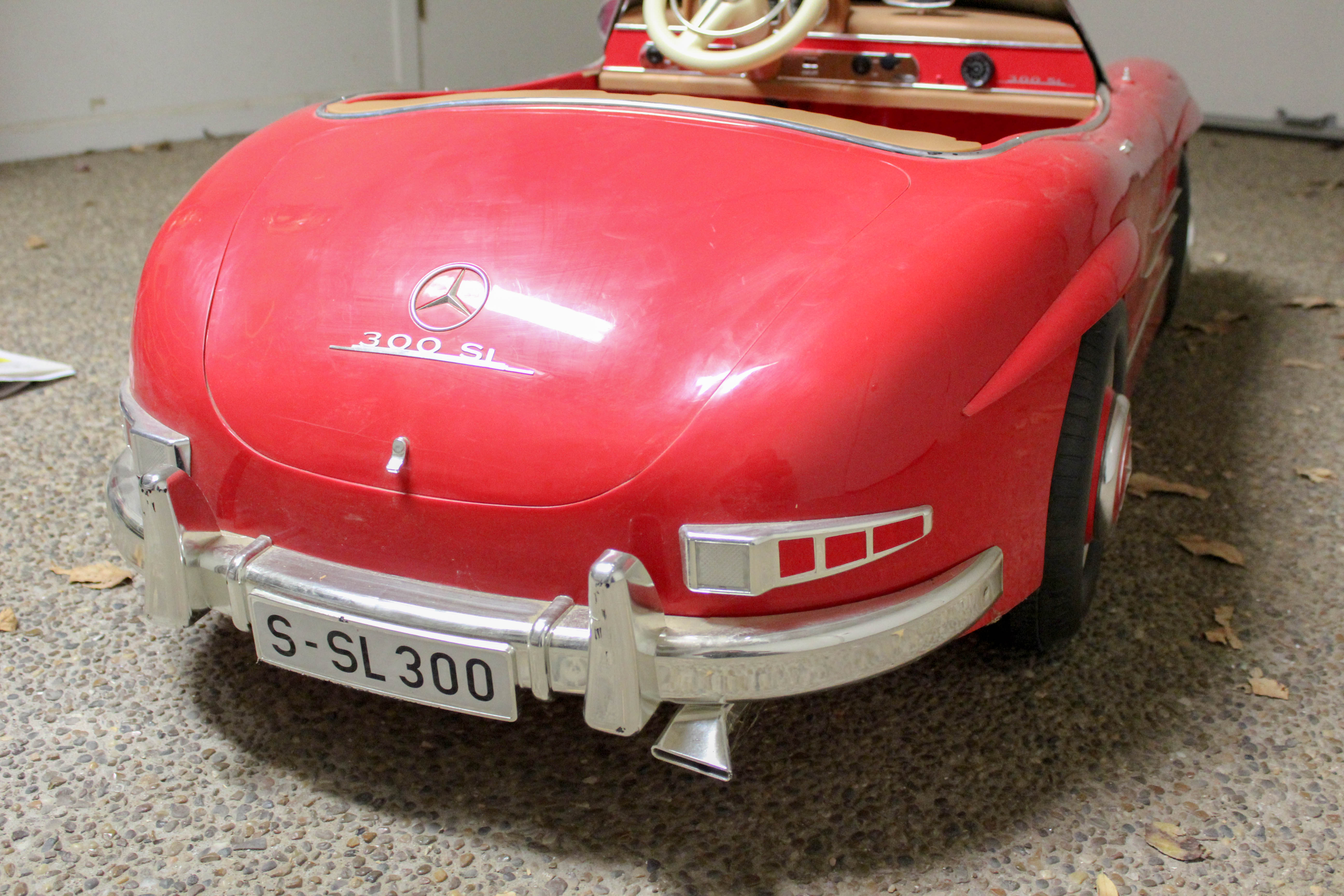 Kid Trax Mercedes-Benz SL300 Electric Ride-On Children's Car