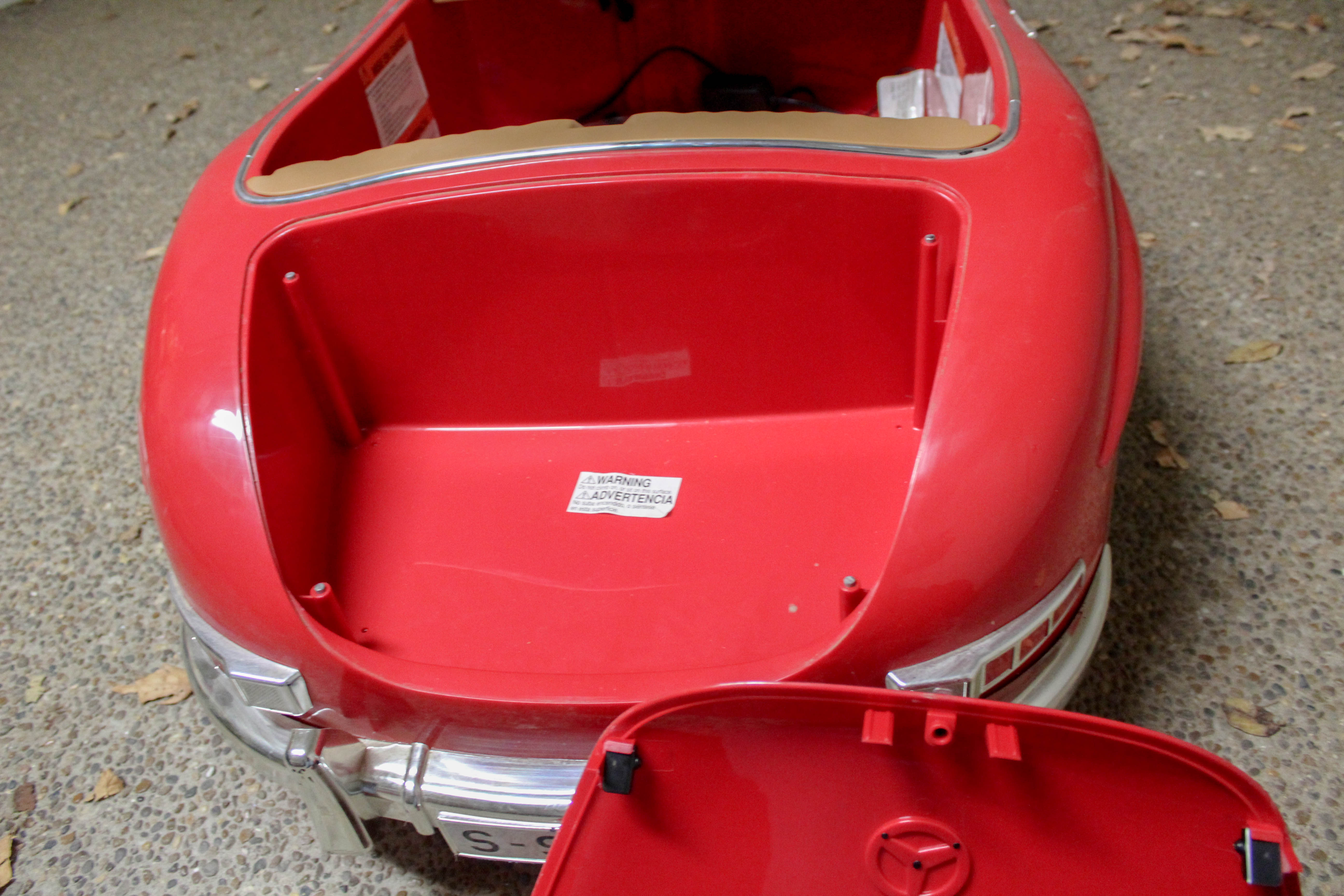 Kid Trax Mercedes-Benz SL300 Electric Ride-On Children's Car