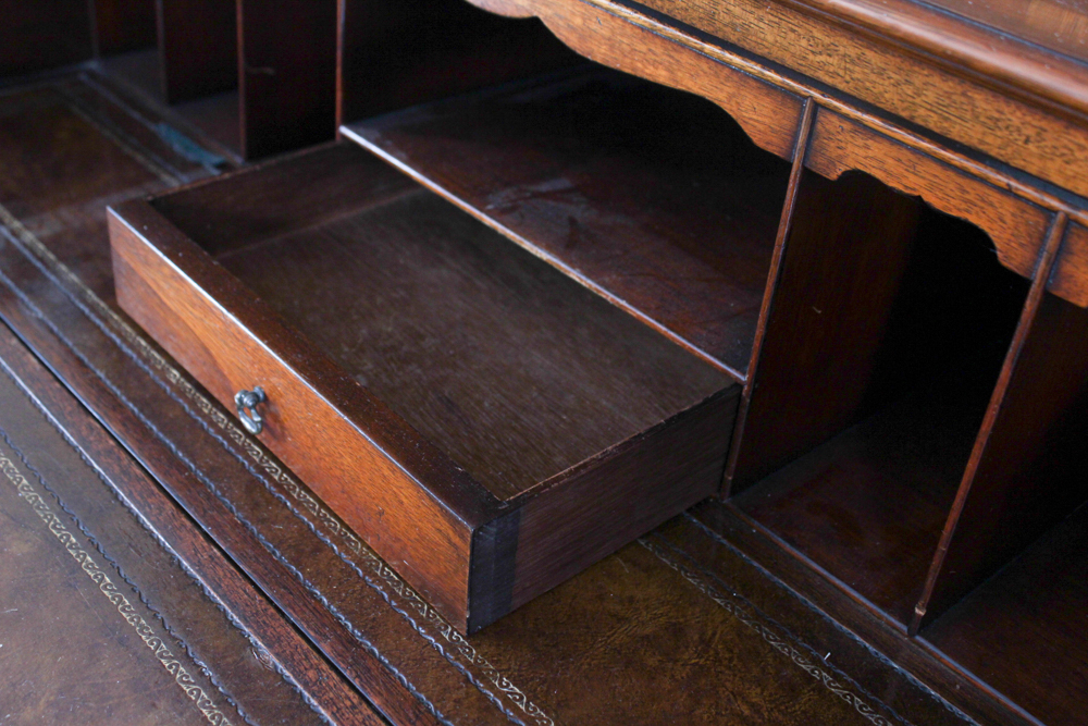 Beacon Hill Collection Federal Style China Cabinet