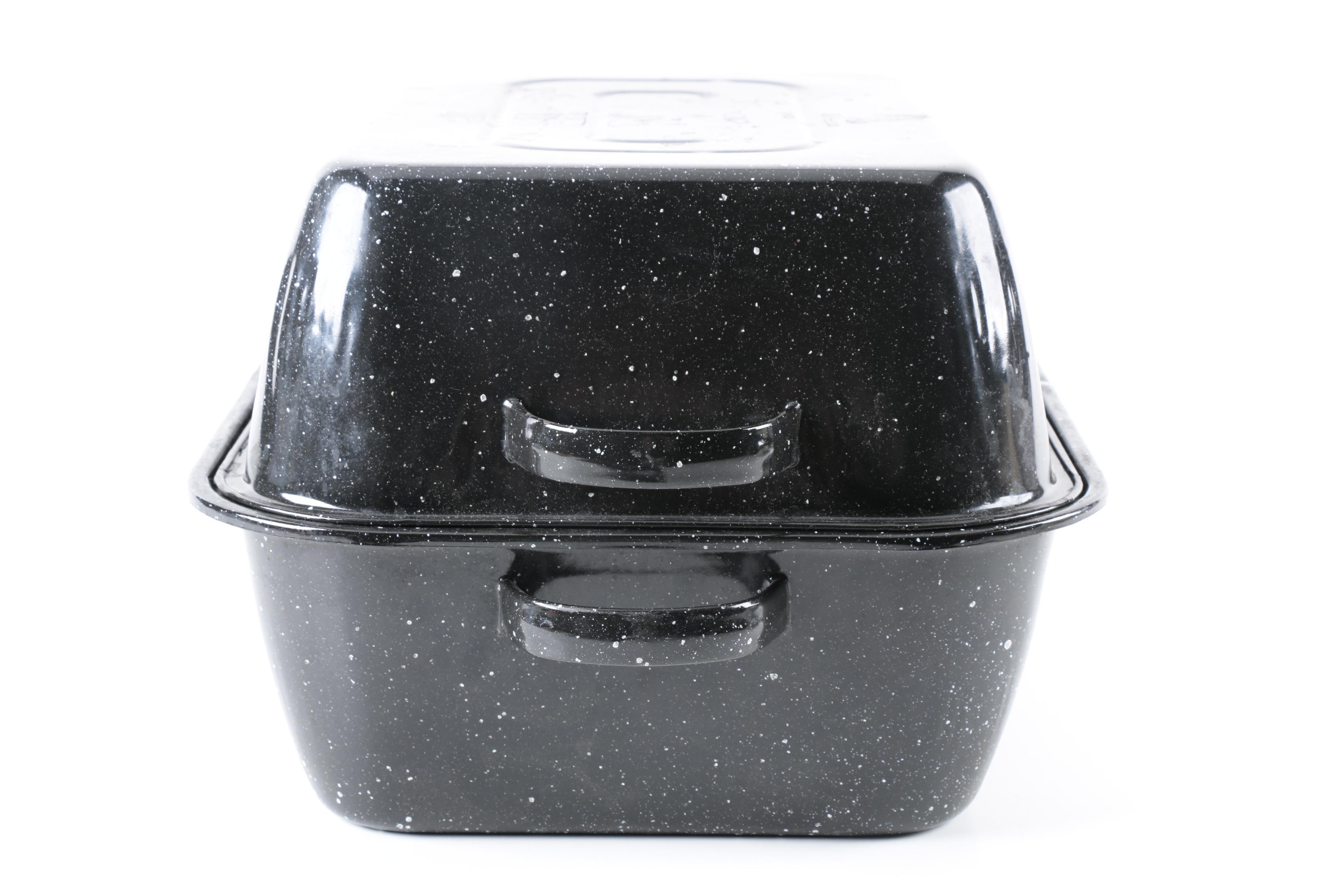 Roasting Pan with Cookbooks