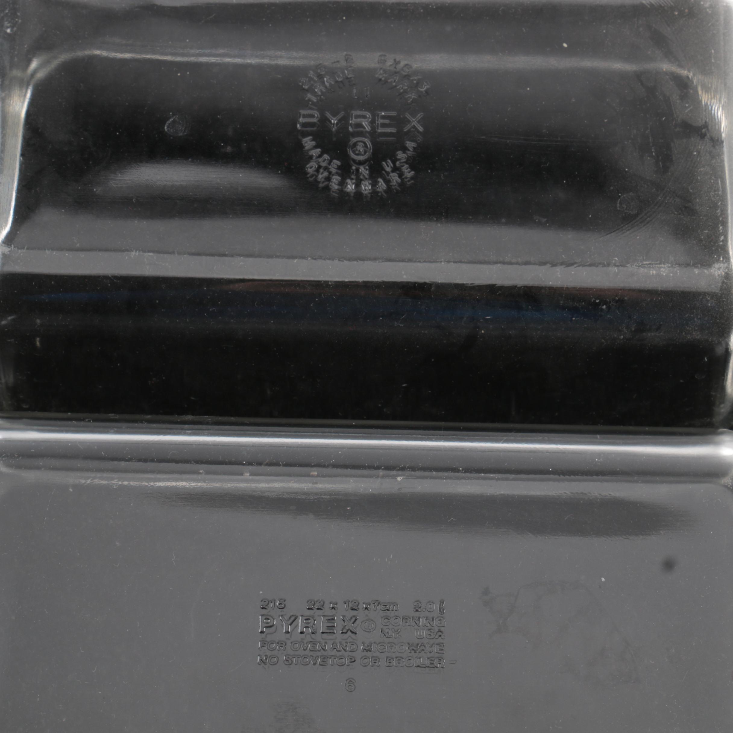 Bakeware and Cookbooks Featuring Pyrex