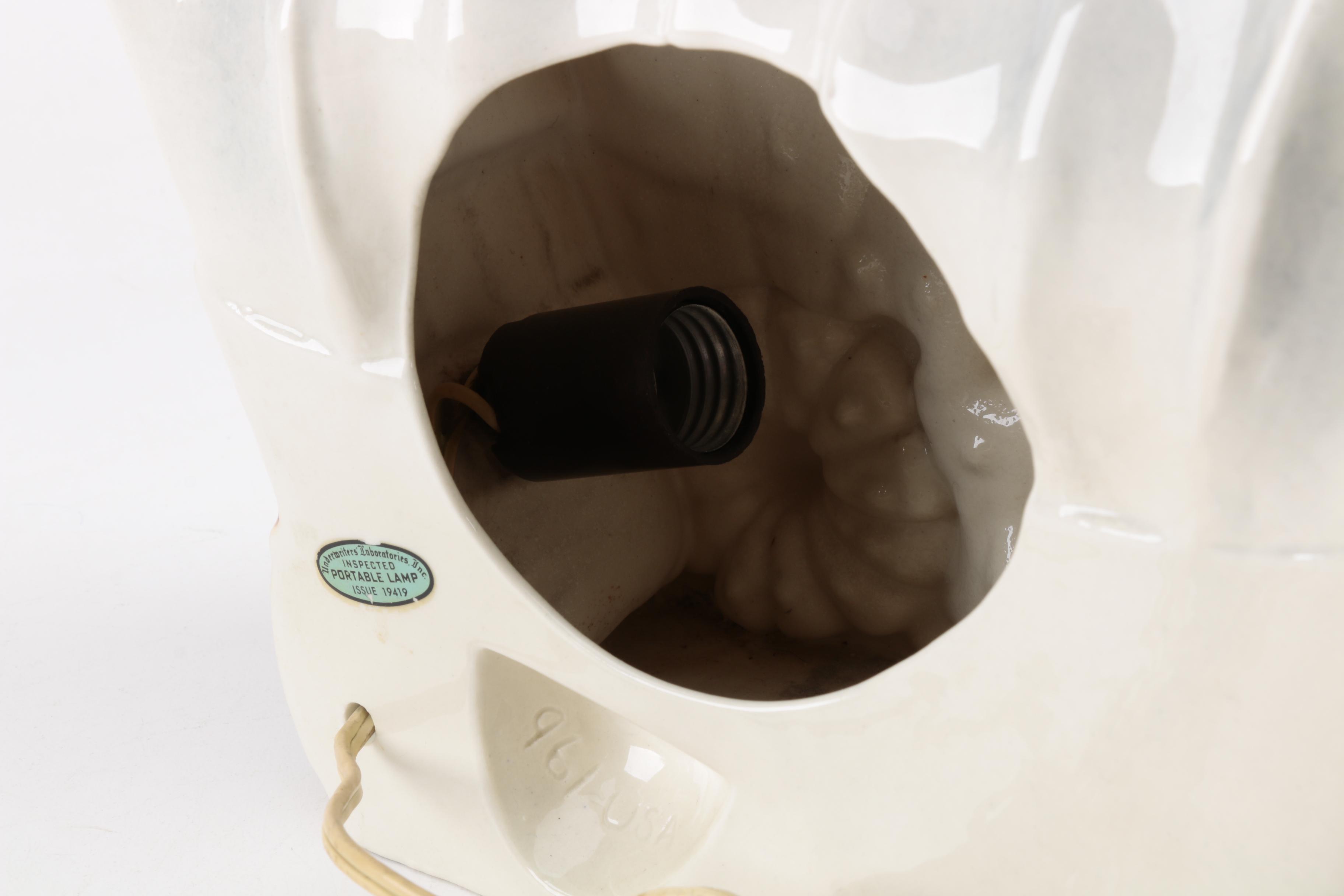 Vintage Ceramic Conestoga Wagon Accent Lamp