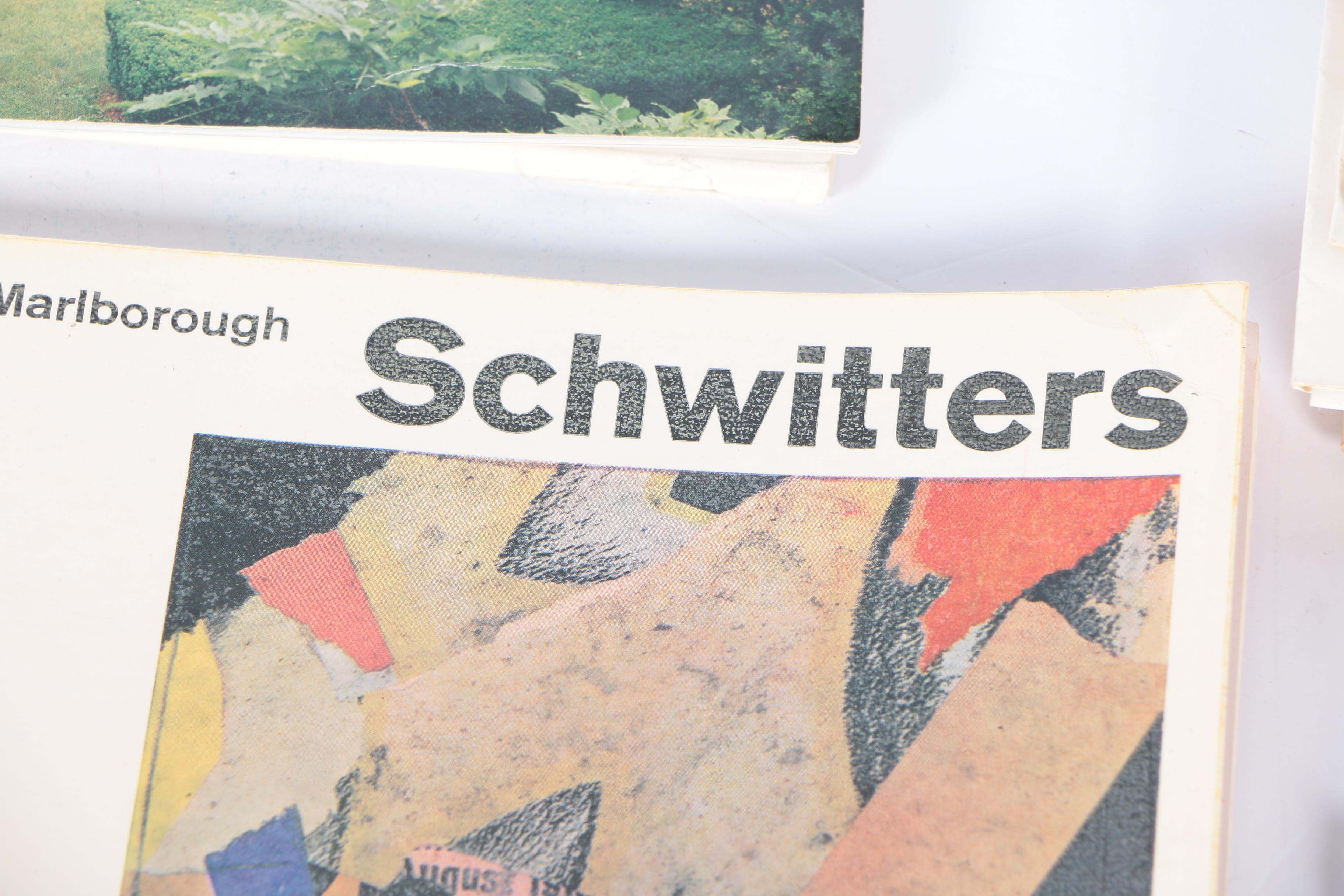 Art Books and Art Gallery Programs.