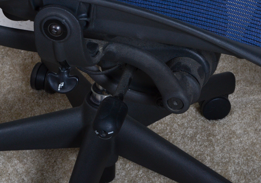 Herman Miller "Aeron" Mesh Office Chair