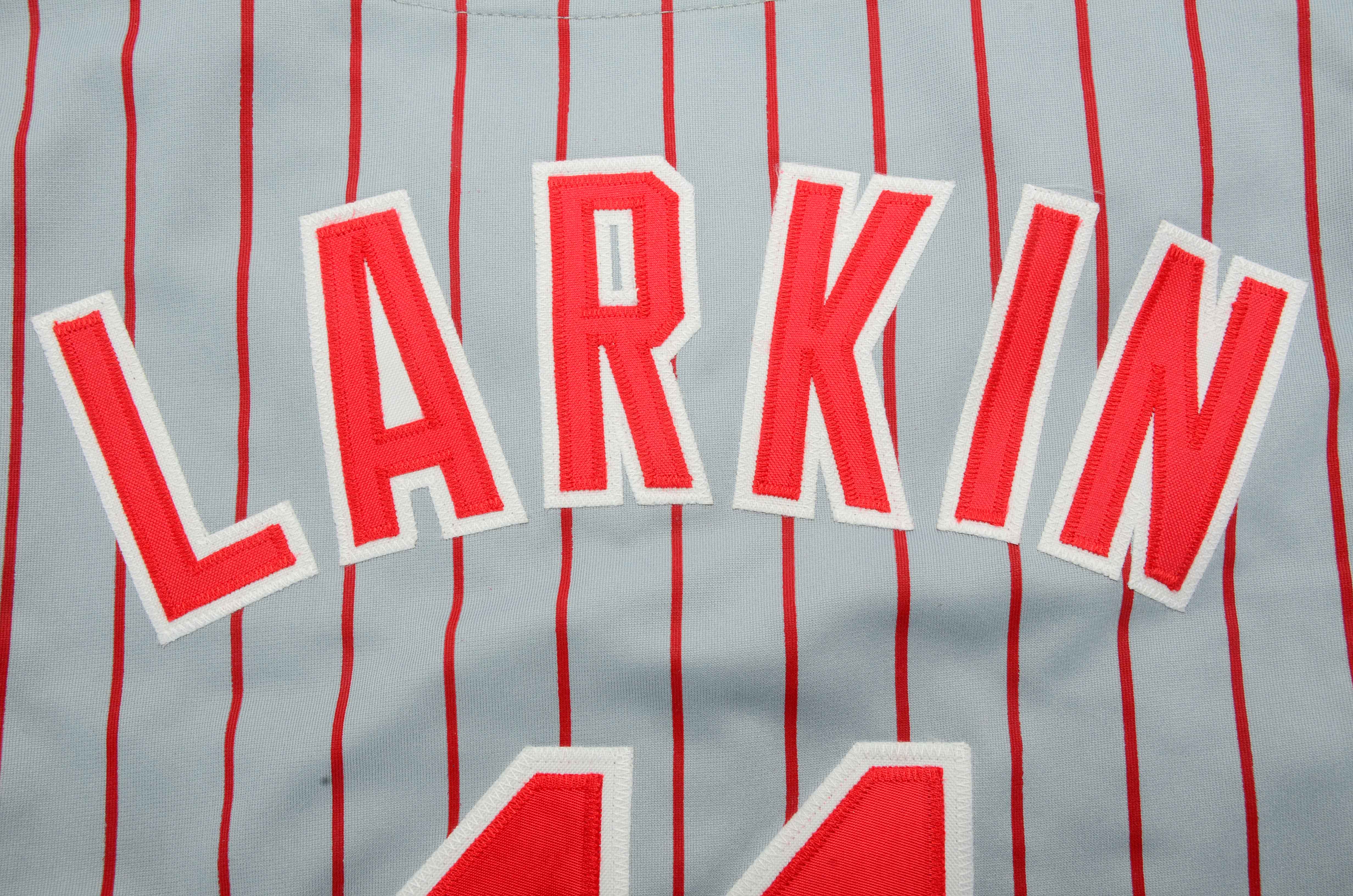 Barry Larkin Signed Jersey JSA COA