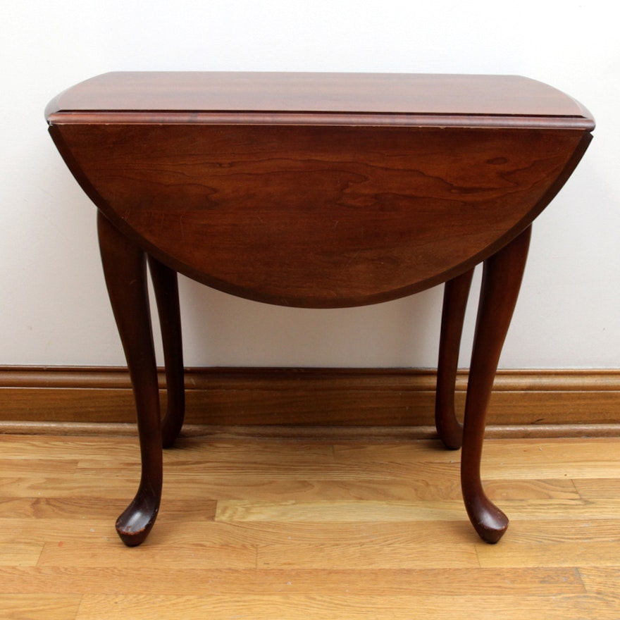 Vintage Queen Anne Style Drop Leaf Table