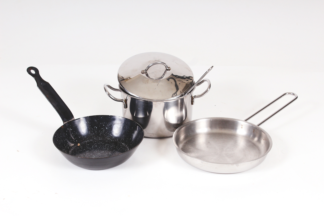 Miniature Cooking Pretend Play Station with Pretend Play Food