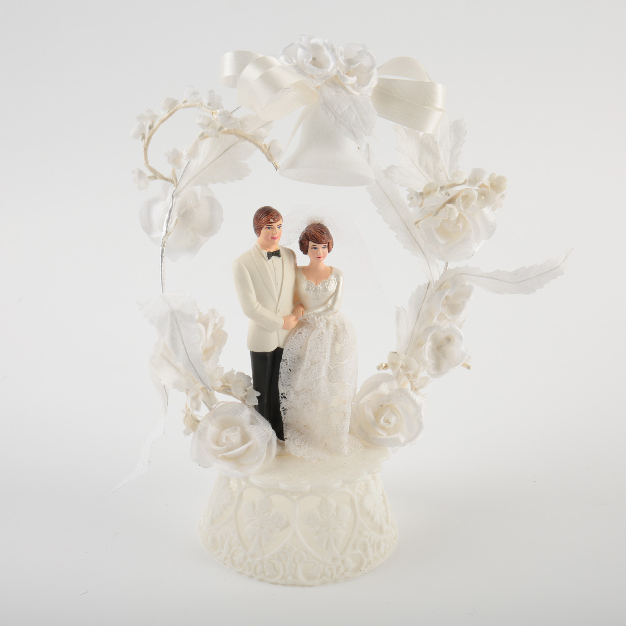 Vintage Coast Novelty Mfg. Co. Wedding Cake Topper