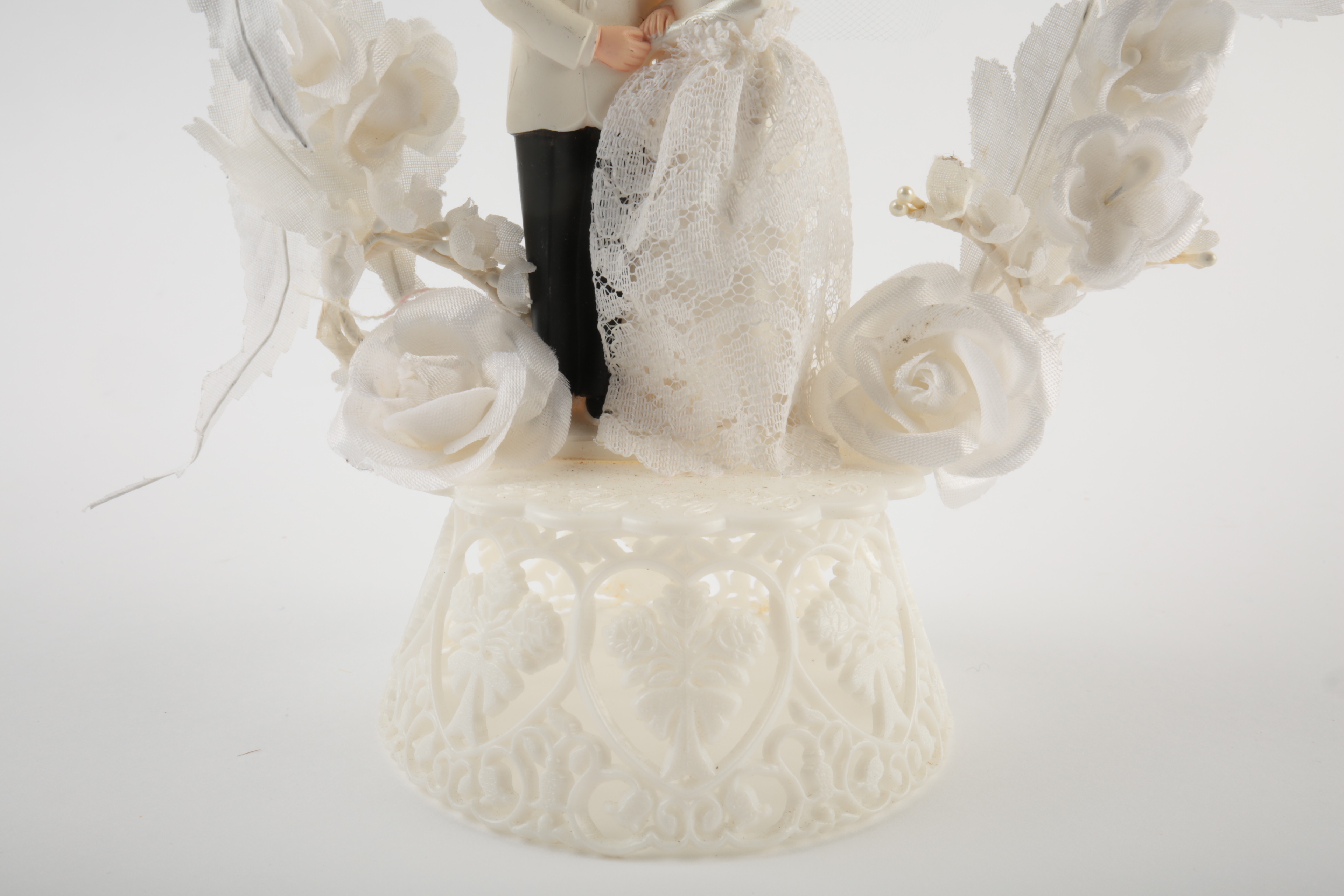 Vintage Coast Novelty Mfg. Co. Wedding Cake Topper