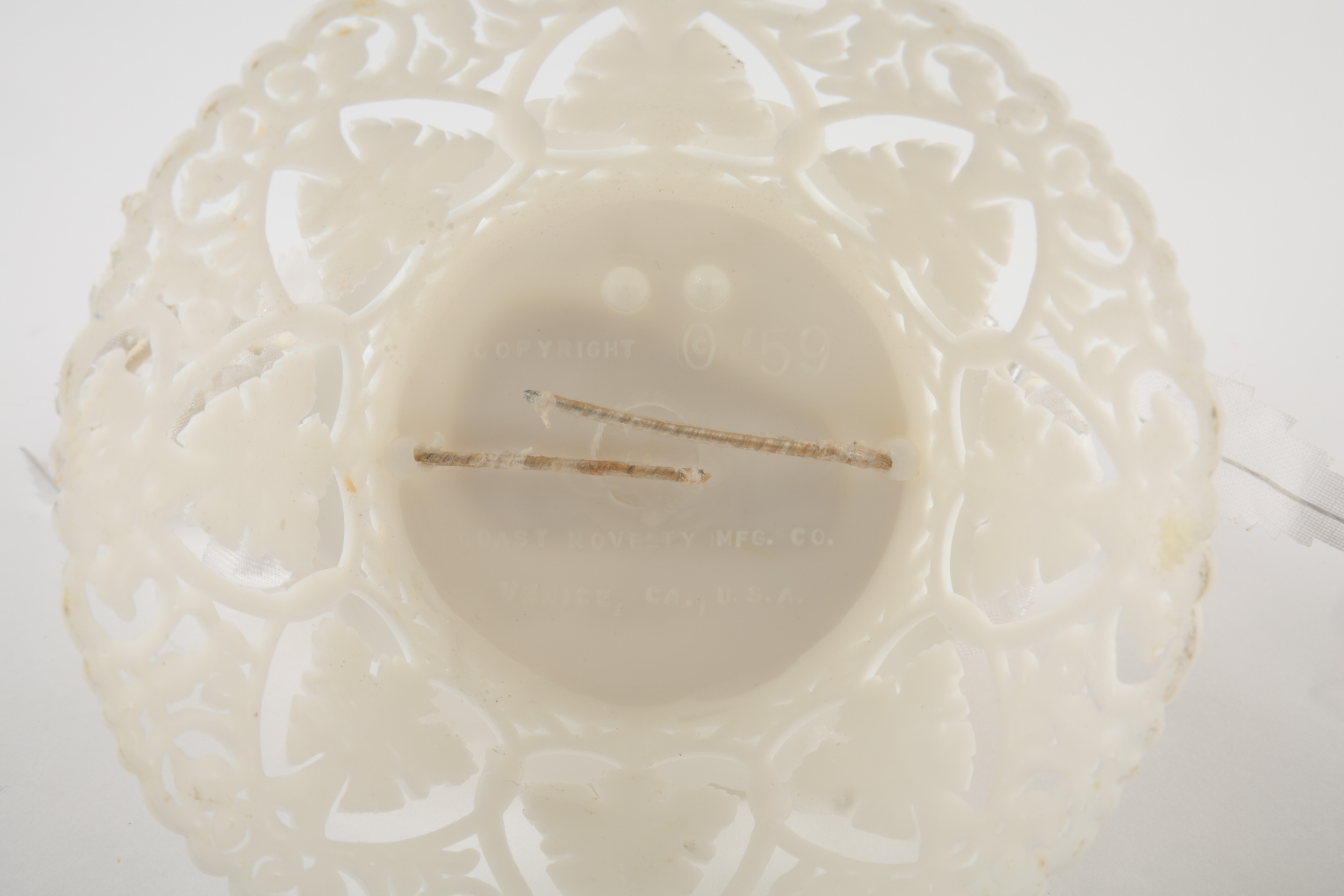 Vintage Coast Novelty Mfg. Co. Wedding Cake Topper