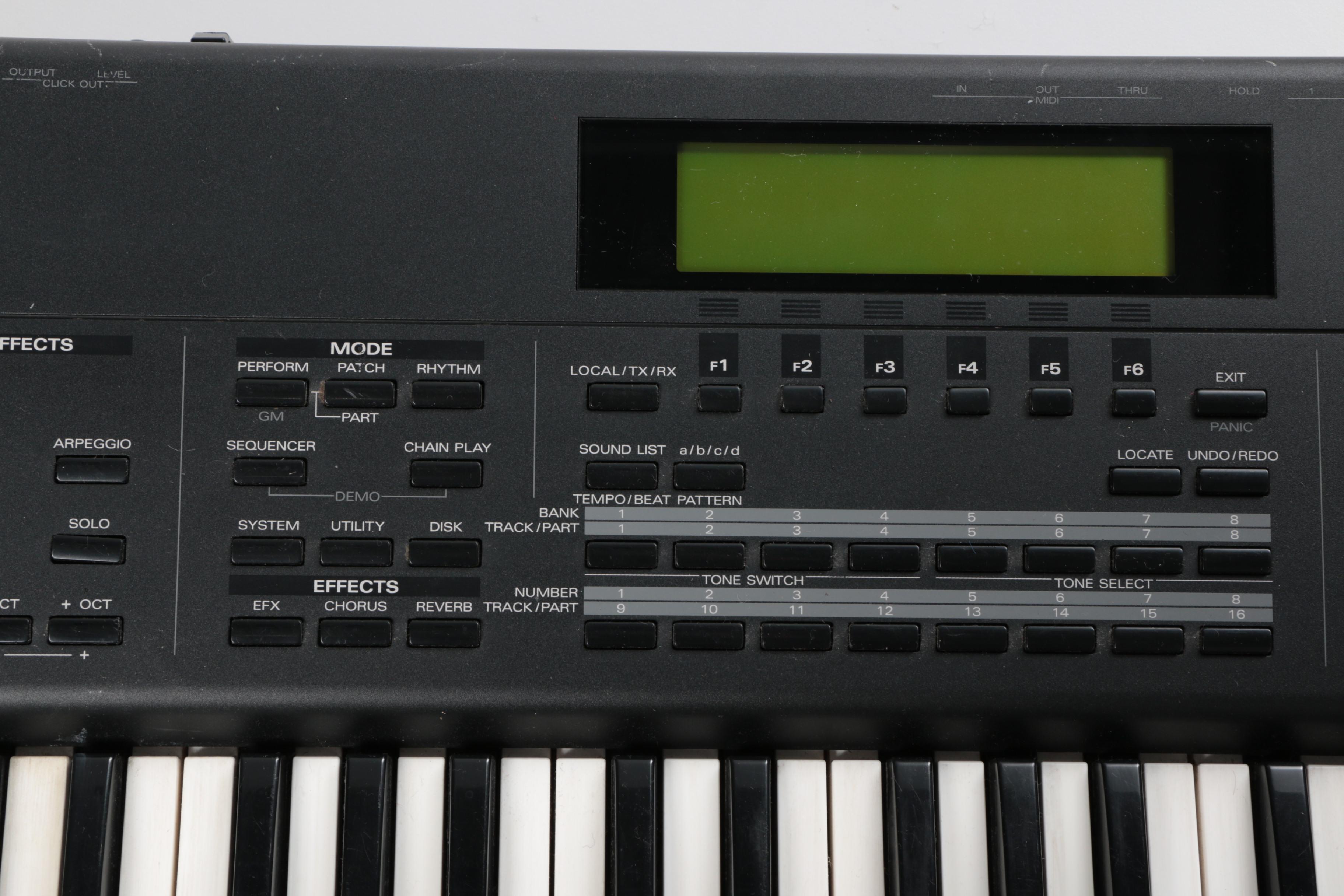 Roland XP-60 Keyboard