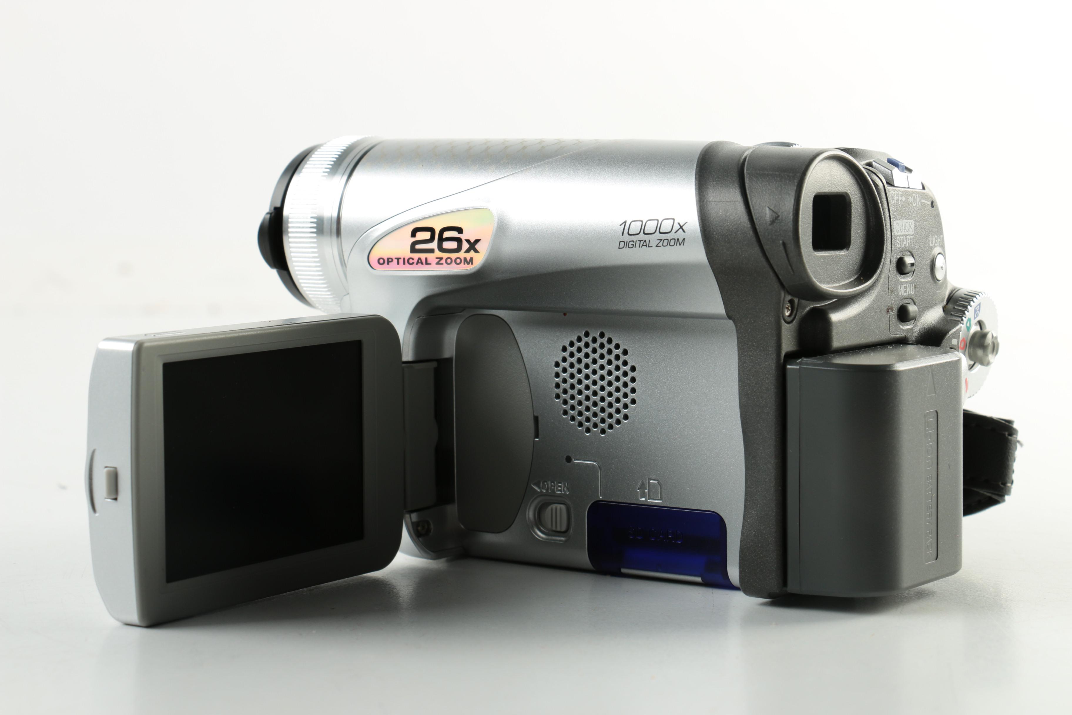 Panasonic Camcorder with iHome 30-Pin iPod Speaker Dock