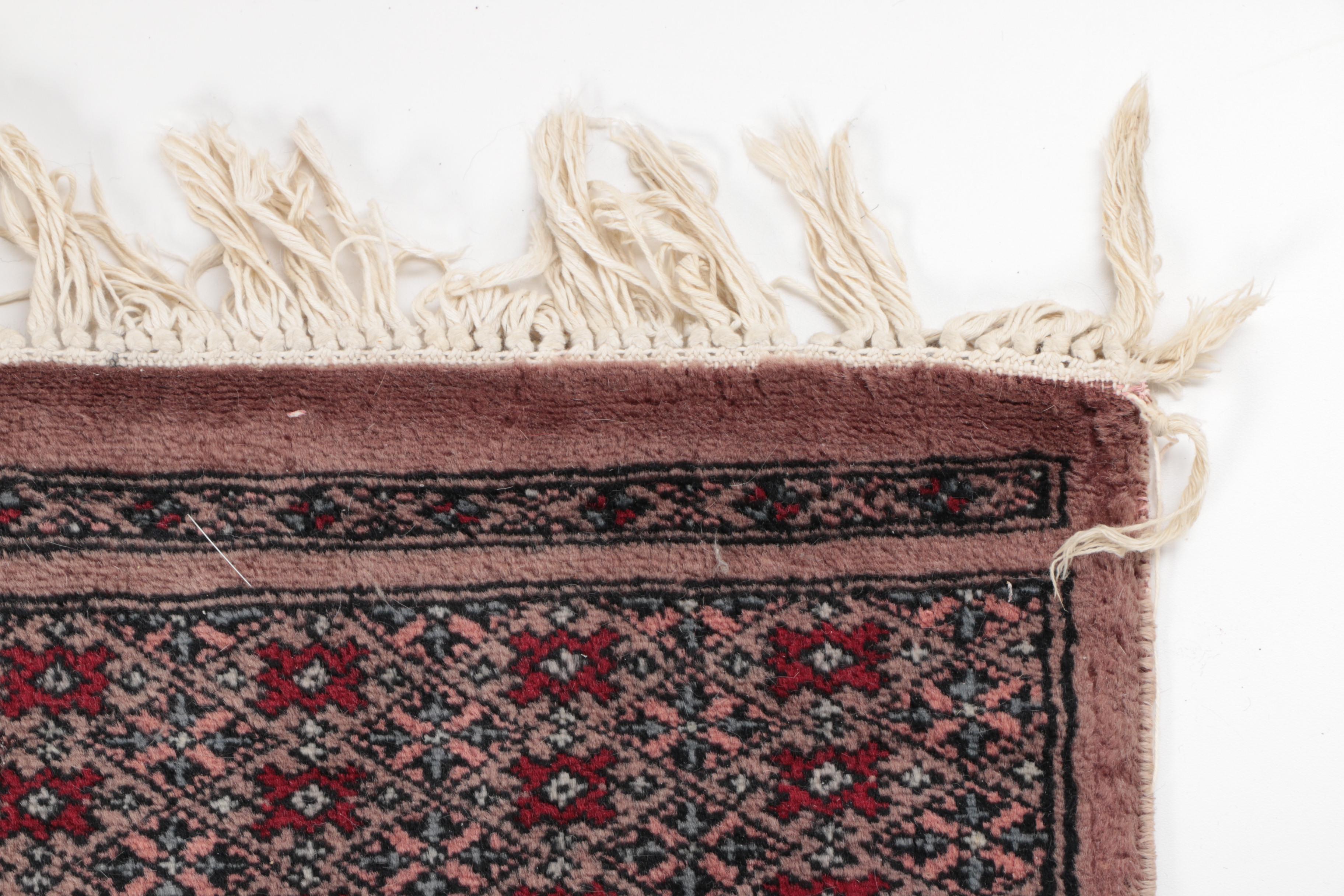 Hand-knotted Pakistani Jaldar Bokhara Wool Area Rug