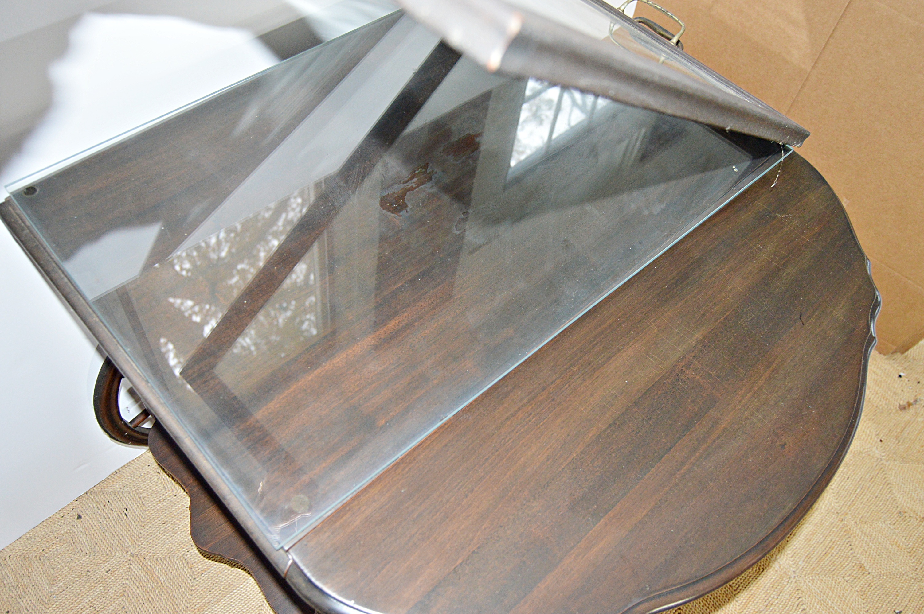 Traditional Mahogany Tea Cart with Tray