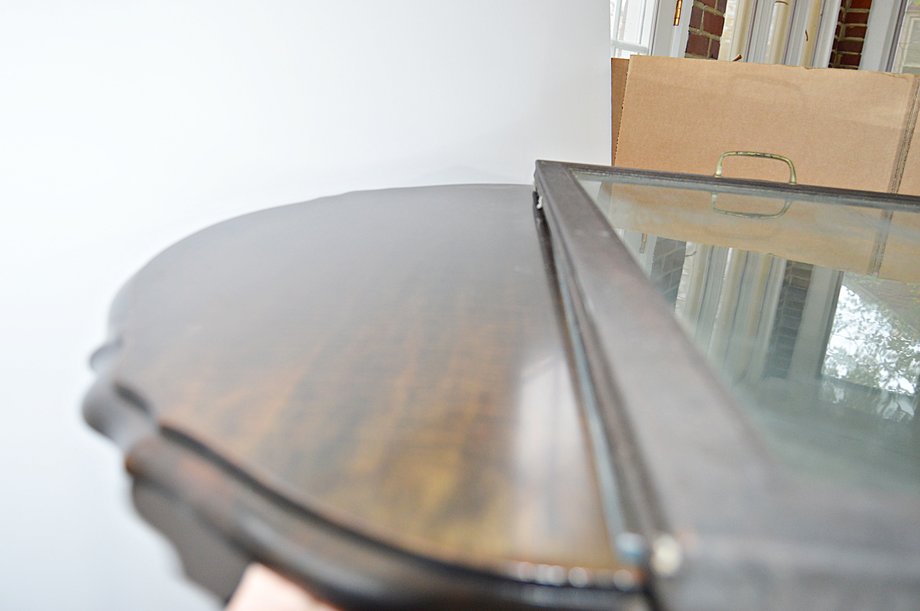 Traditional Mahogany Tea Cart with Tray