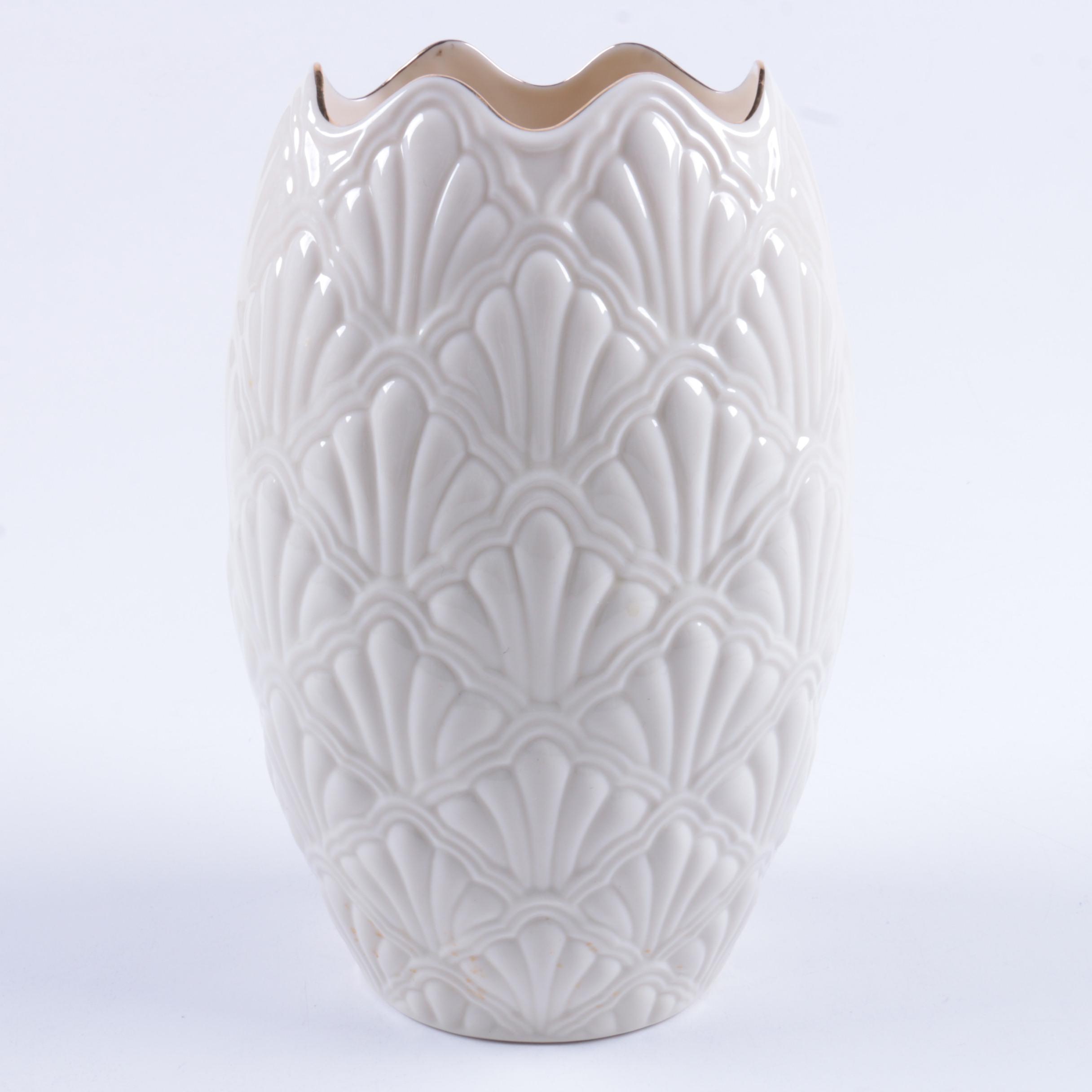 Lenox Jacquard Shell Vase