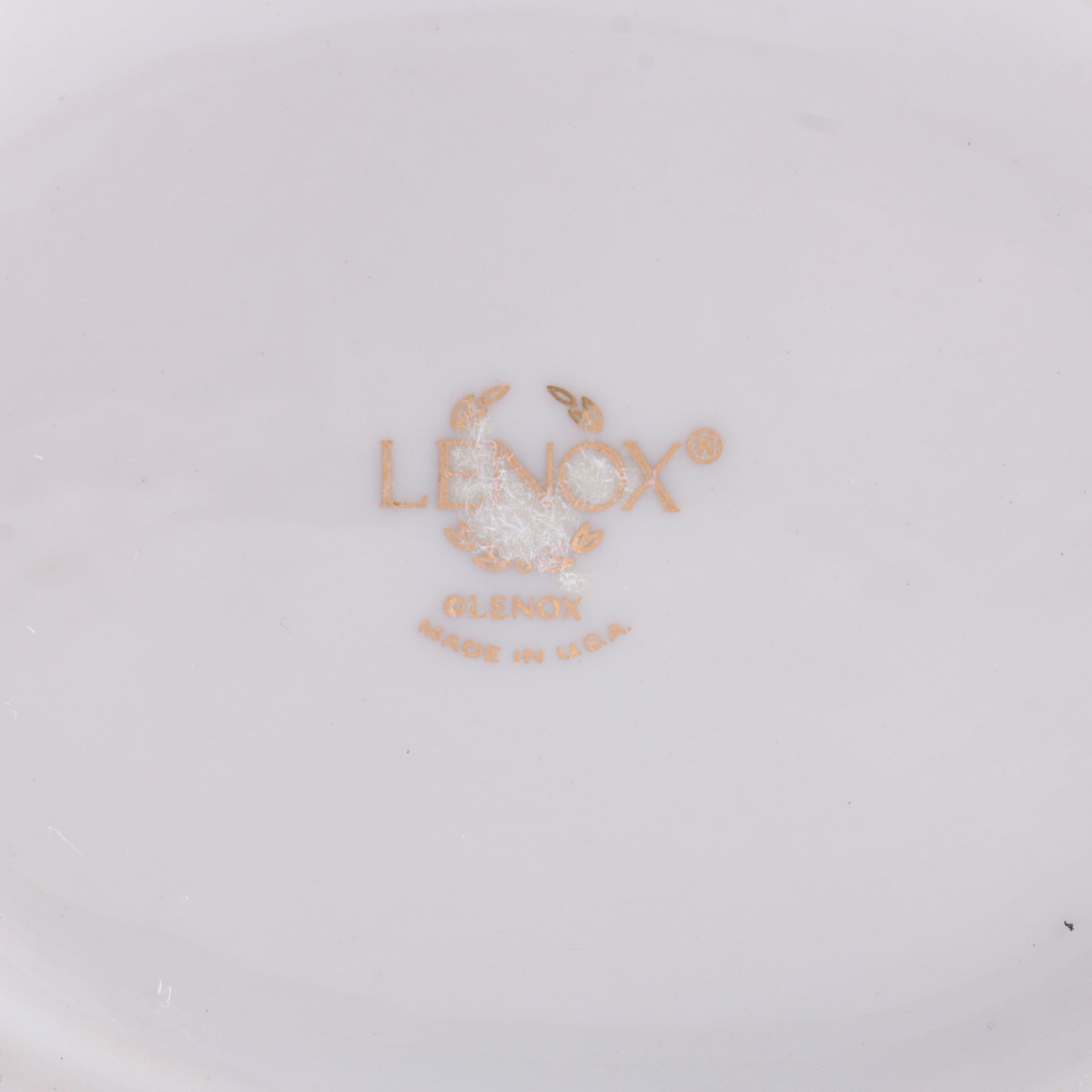 Lenox Jacquard Shell Vase