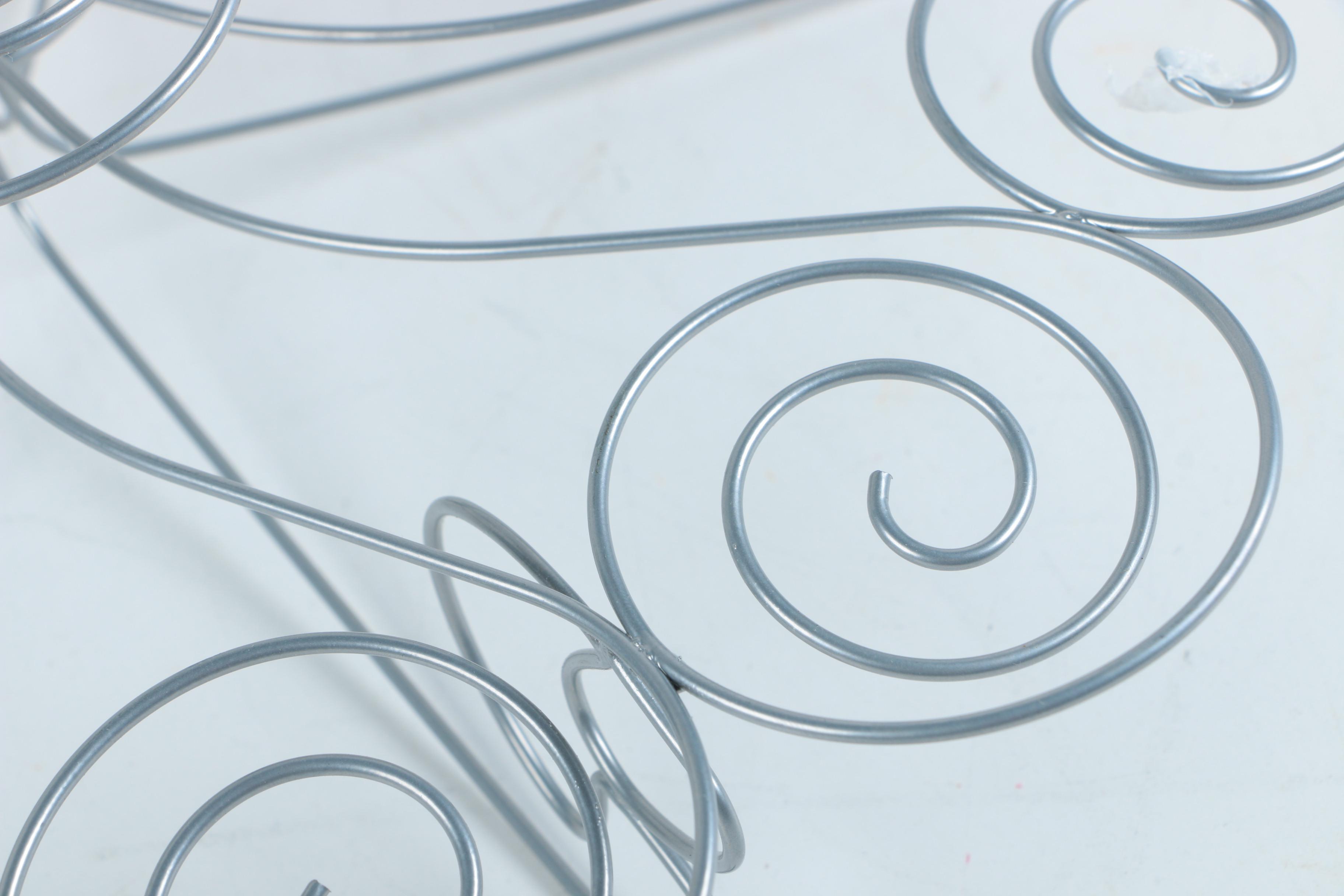 Spiral Wire Cupcake Stands